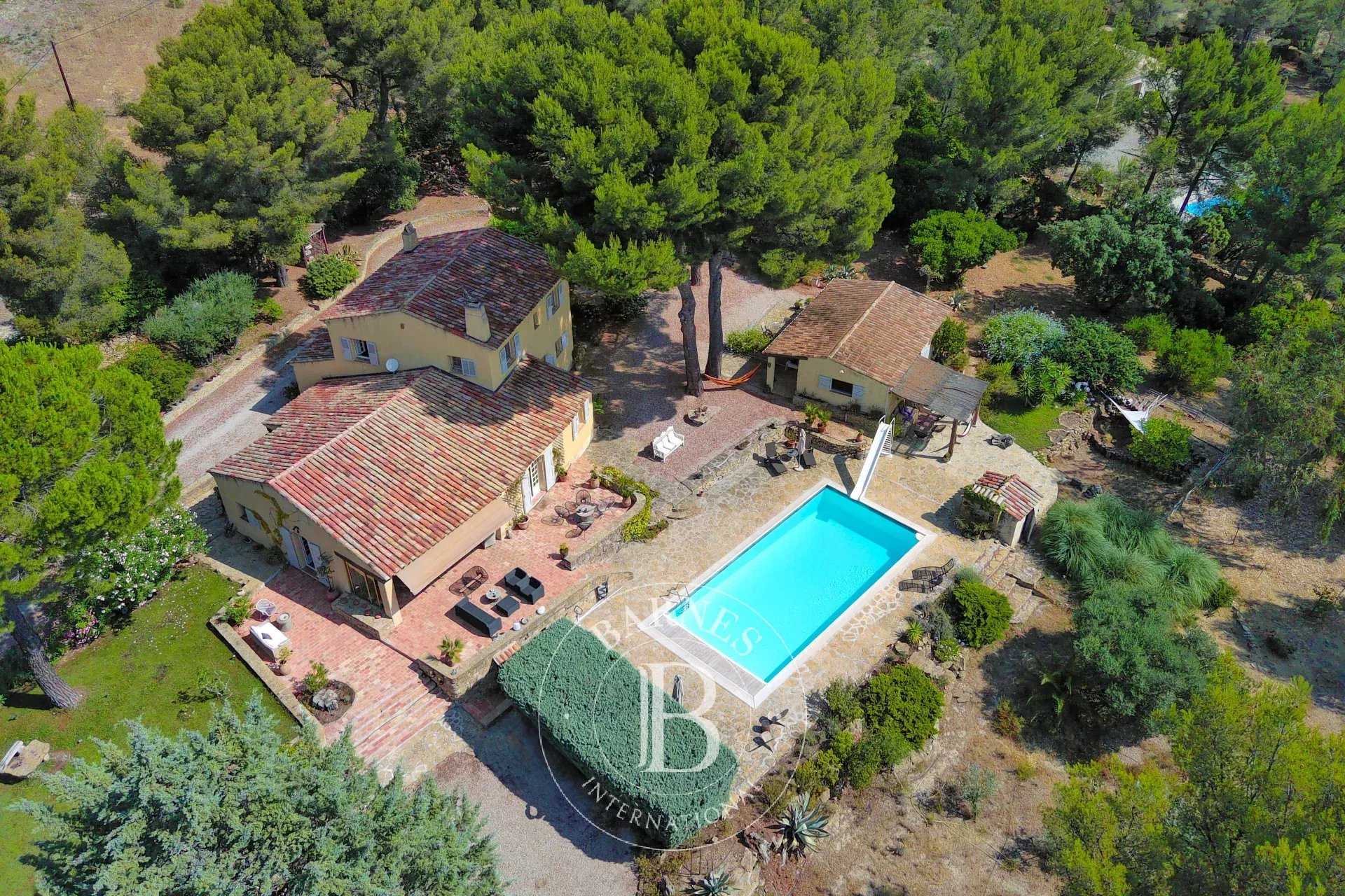 Villa La Cadière-d'Azur  -  ref 86119805 (picture 1)