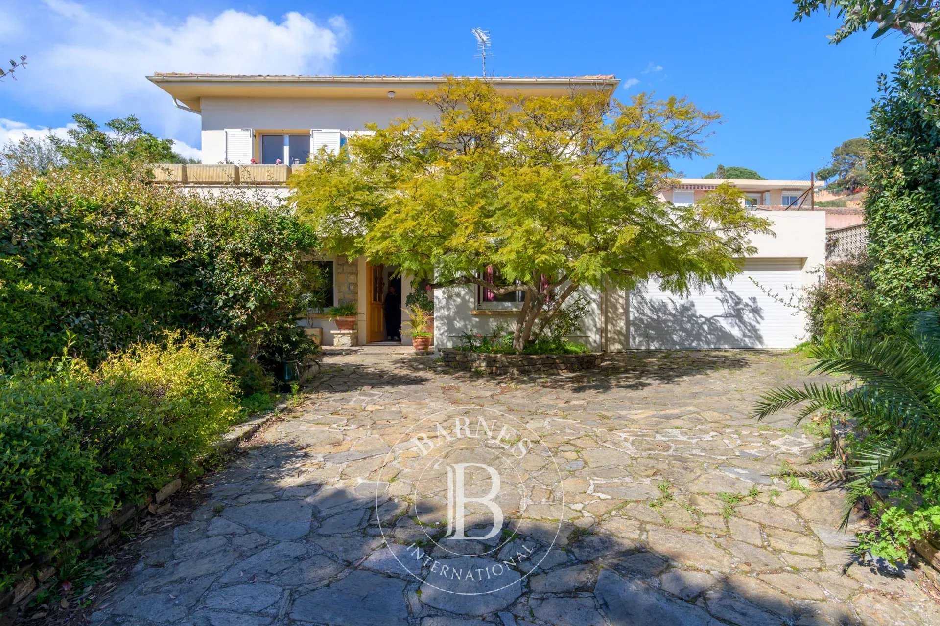 Maison de village Le Lavandou  -  ref 85734123 (picture 2)