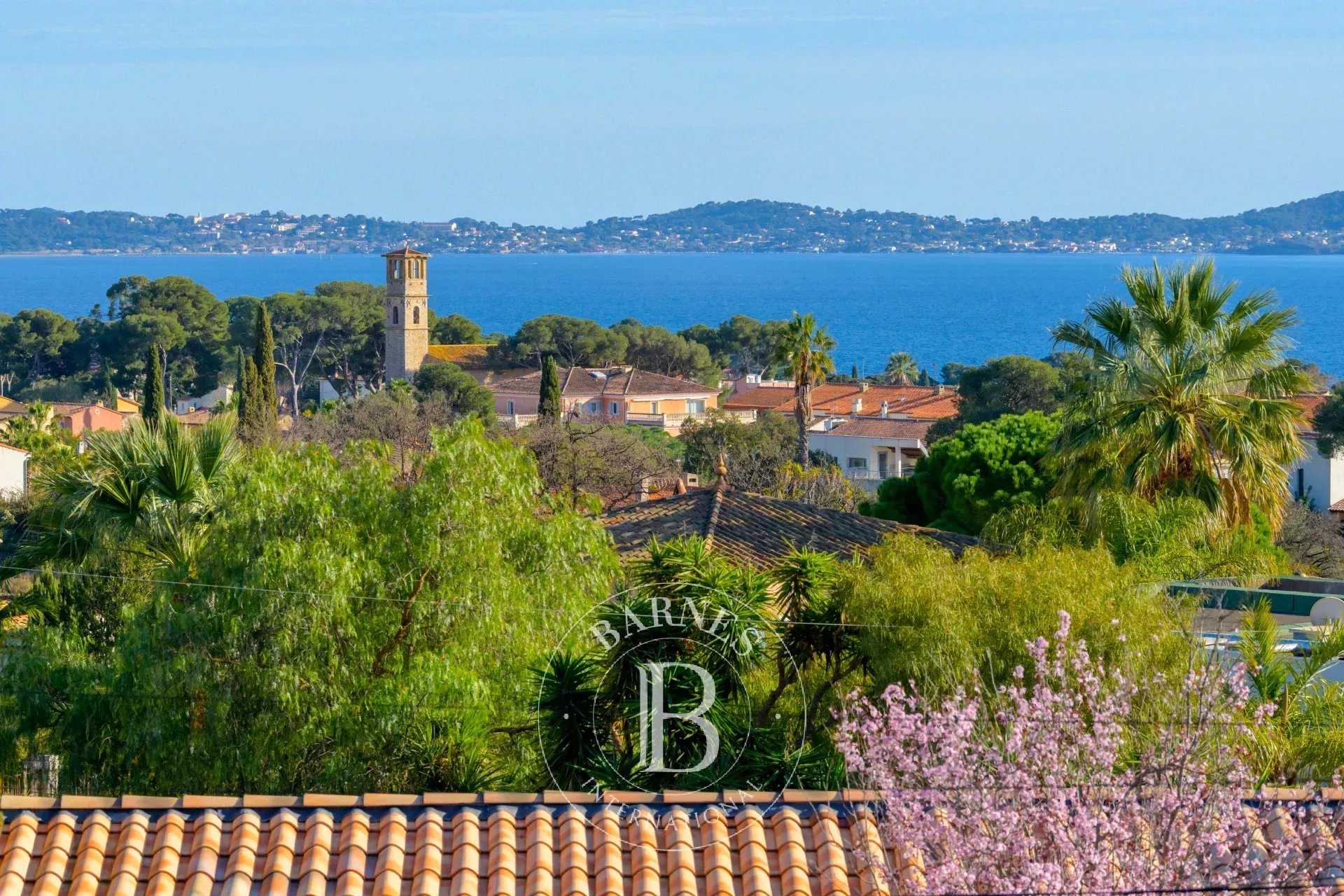 Maison Carqueiranne  -  ref 85476328 (picture 1)