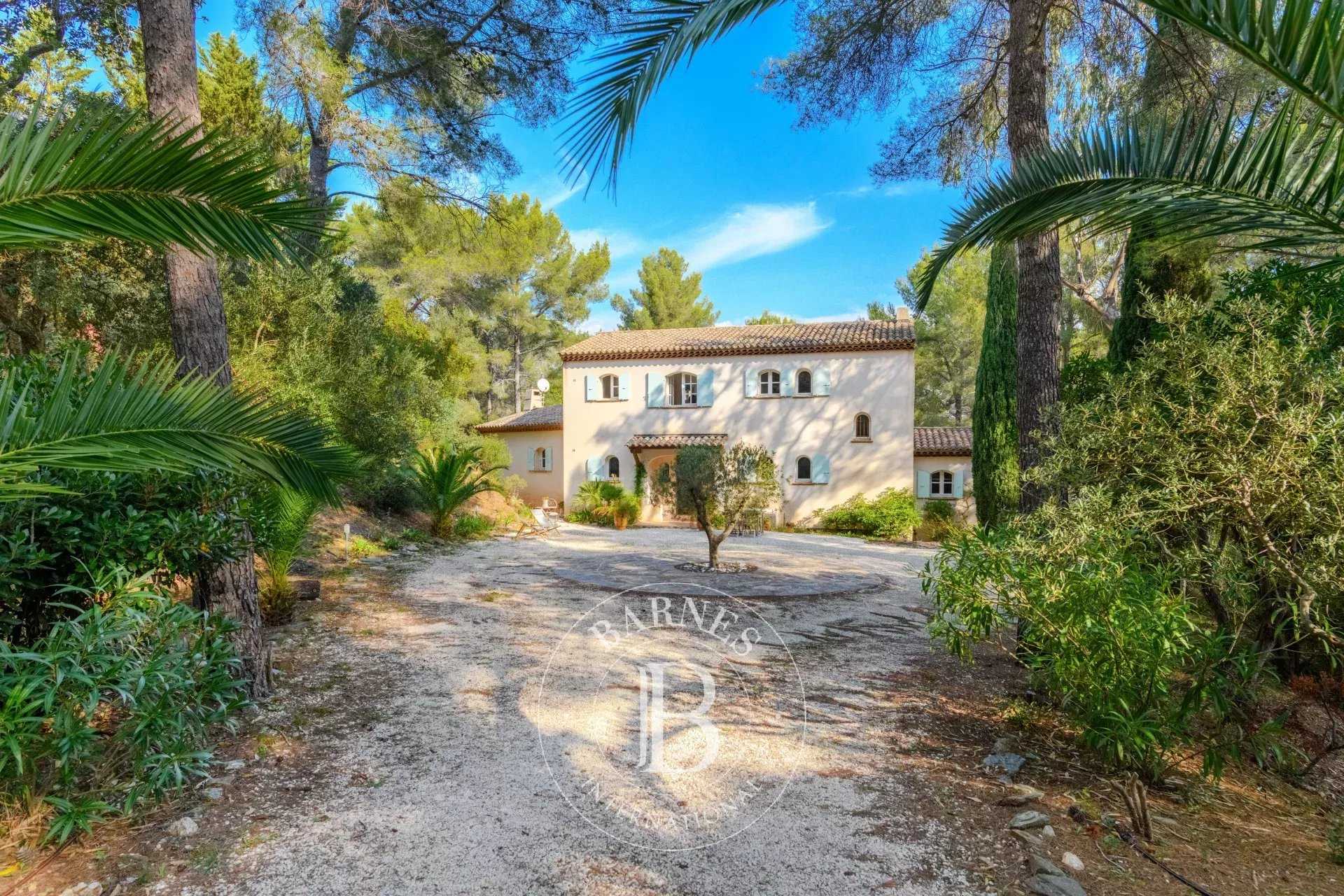 Property Bormes-les-Mimosas  -  ref 86367257 (picture 2)