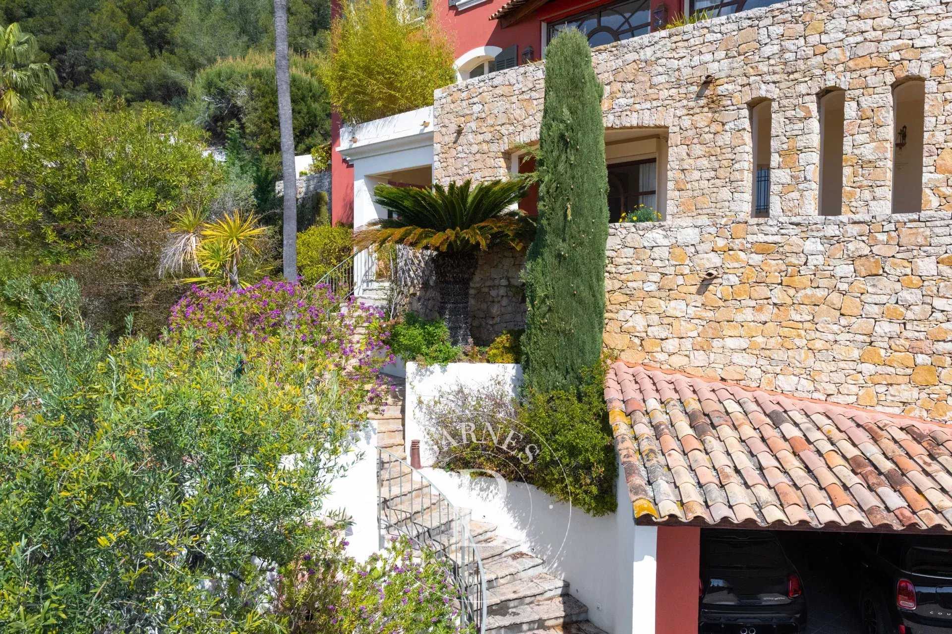 House Saint-Cyr-sur-Mer  -  ref 82371333 (picture 2)