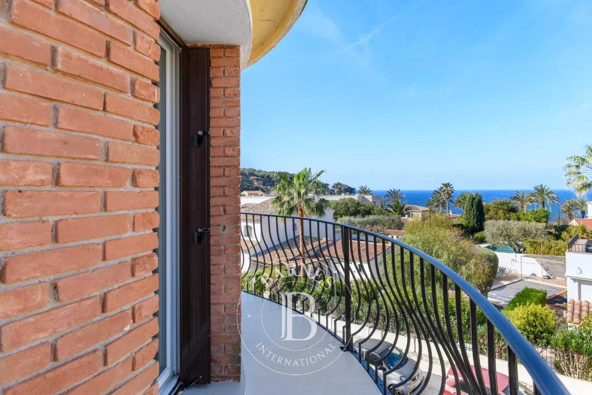 Appartement Sanary-sur-Mer  -  ref 86868559 (picture 2)