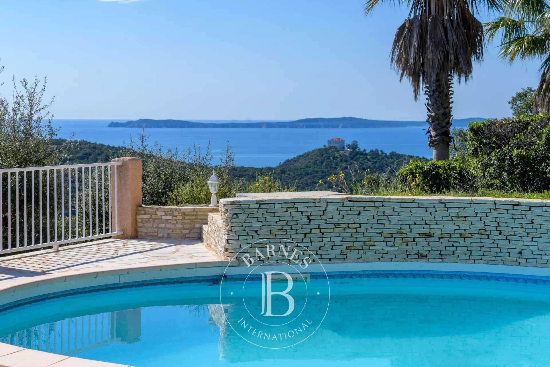 Maison Cavalaire-sur-Mer  -  ref 85760933 (picture 2)