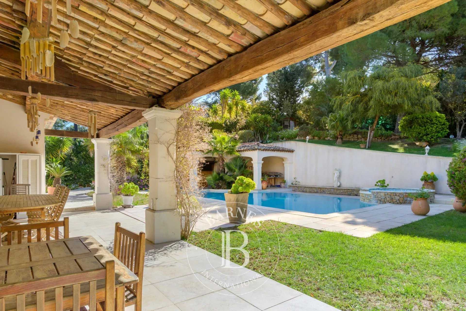 Maison Sanary-sur-Mer  -  ref 85796565 (picture 1)