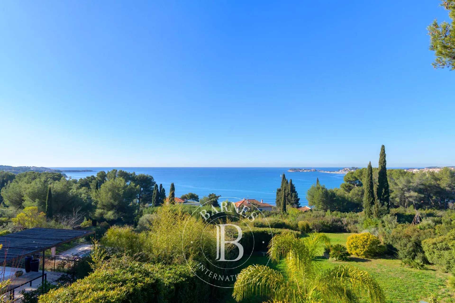 Villa Sanary-sur-Mer  -  ref 85637030 (picture 2)