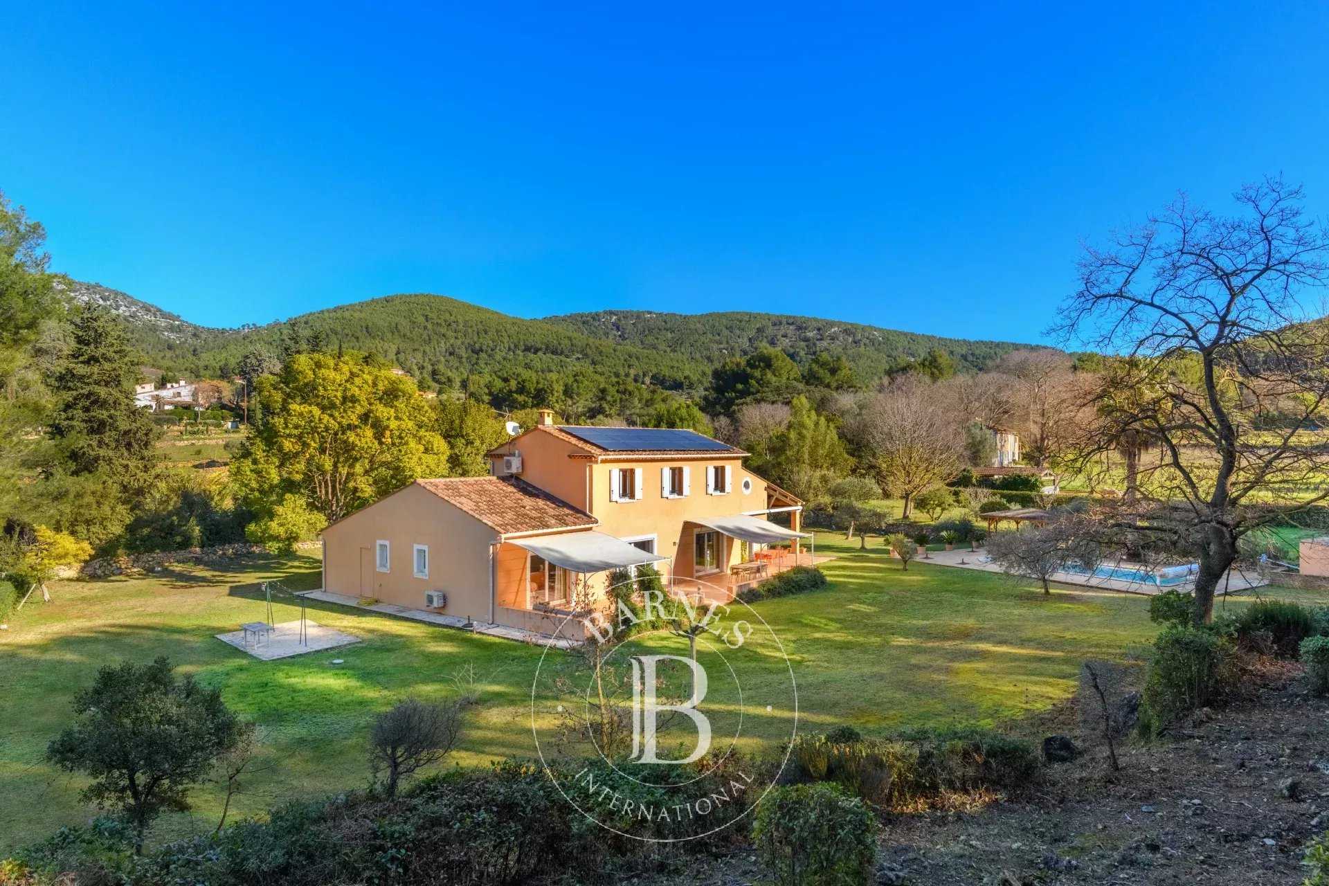 Villa Sanary-sur-Mer  -  ref 86709291 (picture 1)