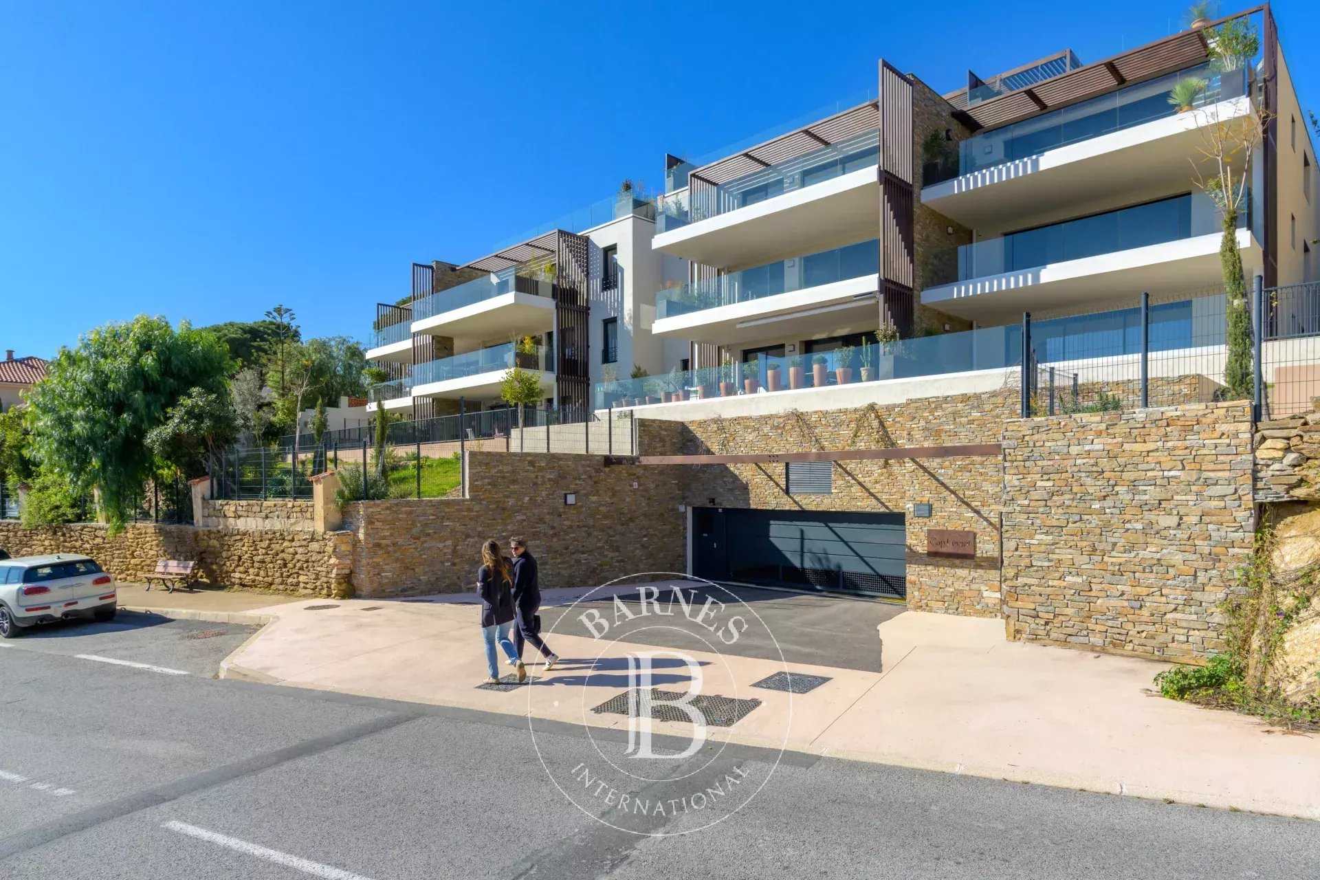 Appartement Bormes-les-Mimosas  -  ref 85668355 (picture 2)