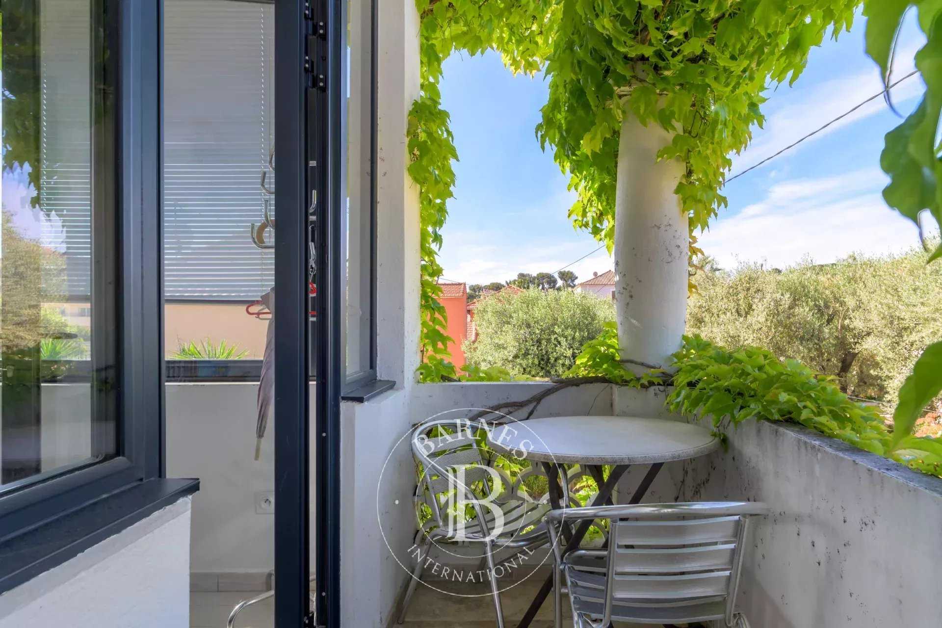 Maison Sanary-sur-Mer  -  ref 85912610 (picture 1)
