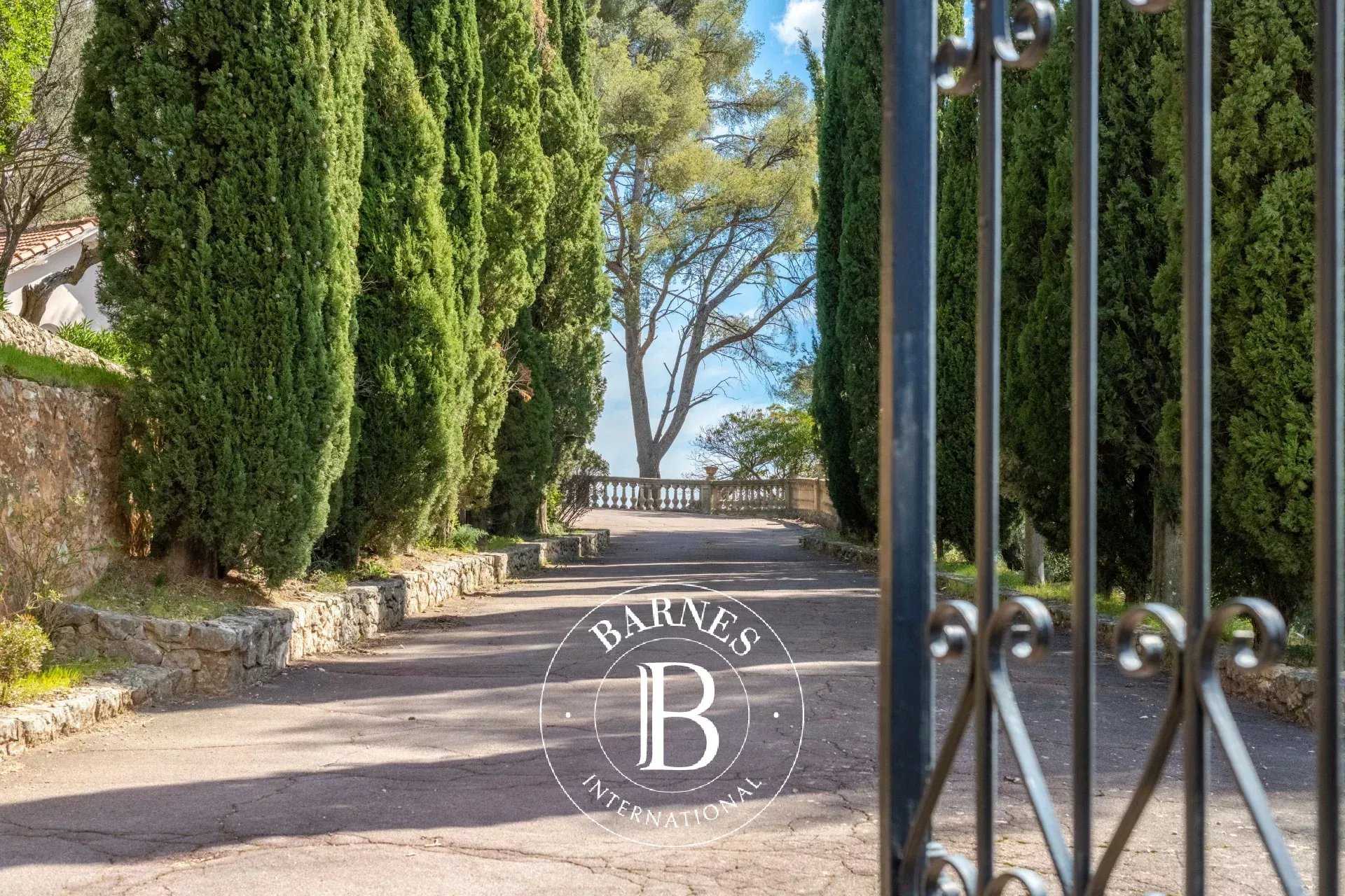 Propriété Toulon  -  ref 82406884 (picture 2)