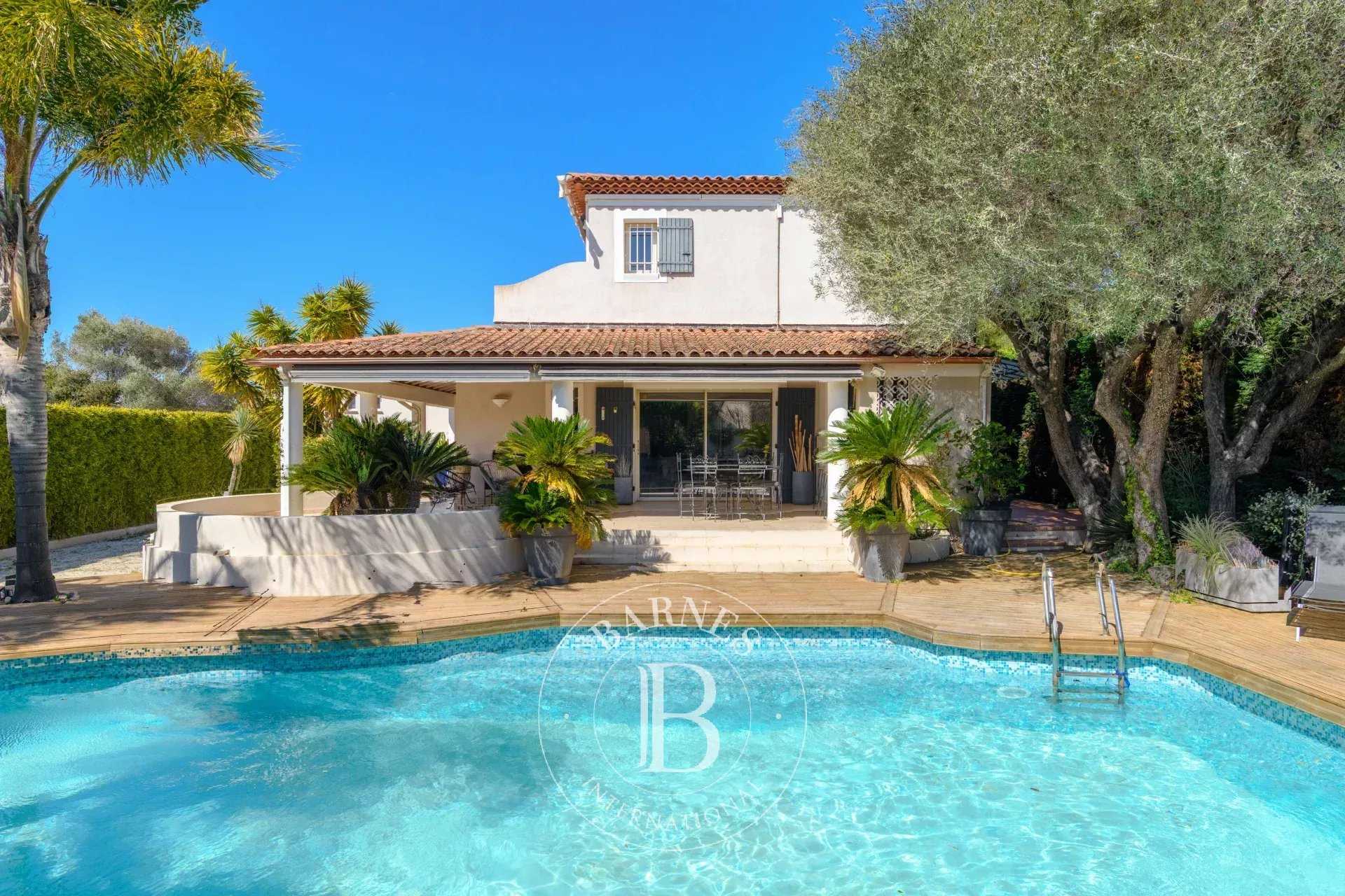 Villa Six-Fours-les-Plages  -  ref 86880513 (picture 1)