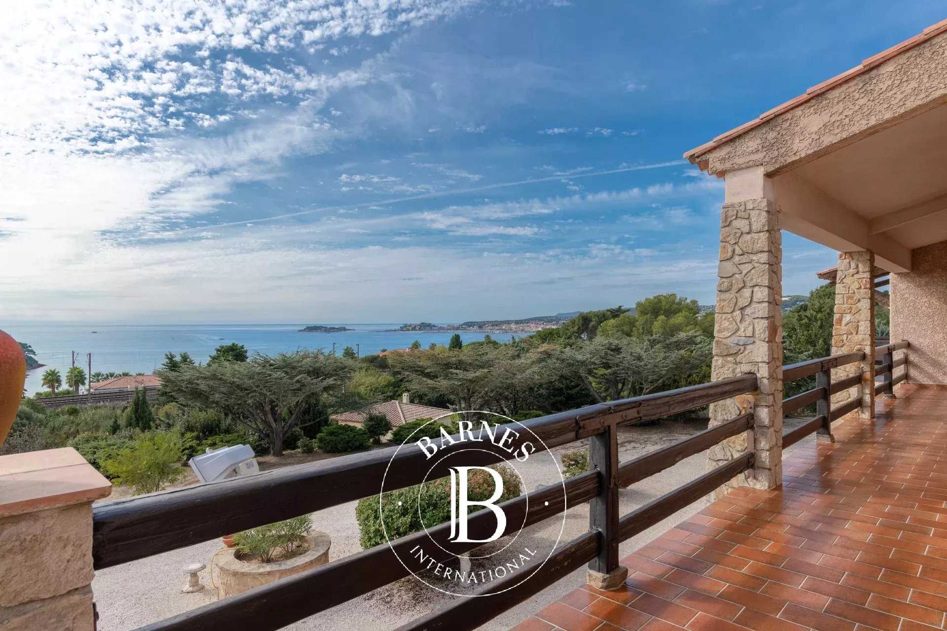 Villa Sanary-sur-Mer  -  ref 85767030 (picture 3)