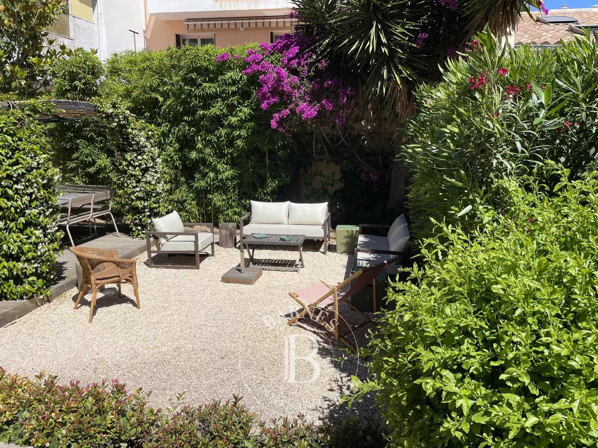 Appartement Sanary-sur-Mer  -  ref 84373170 (picture 2)