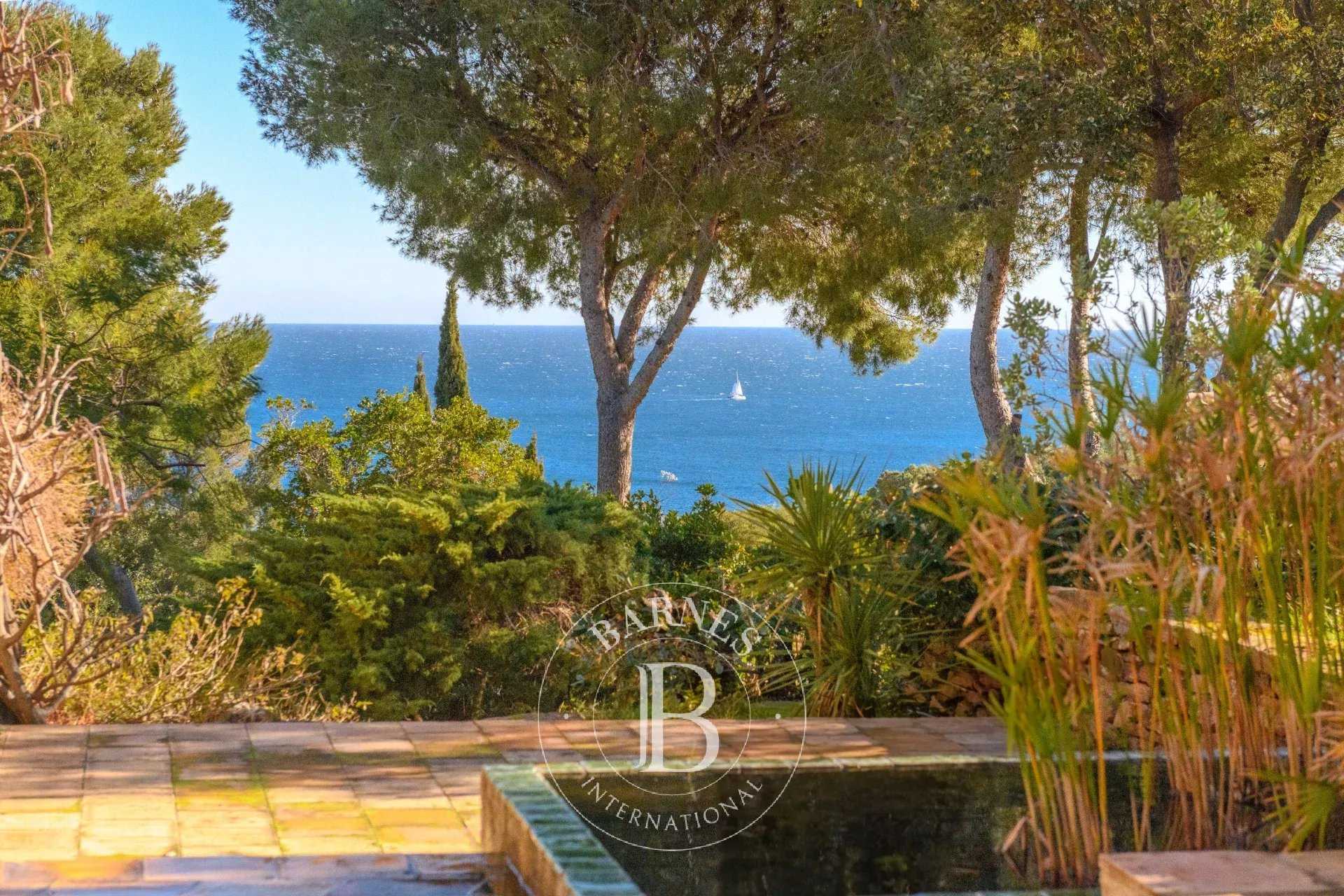 Propriété Bormes-les-Mimosas  -  ref 86680836 (picture 1)