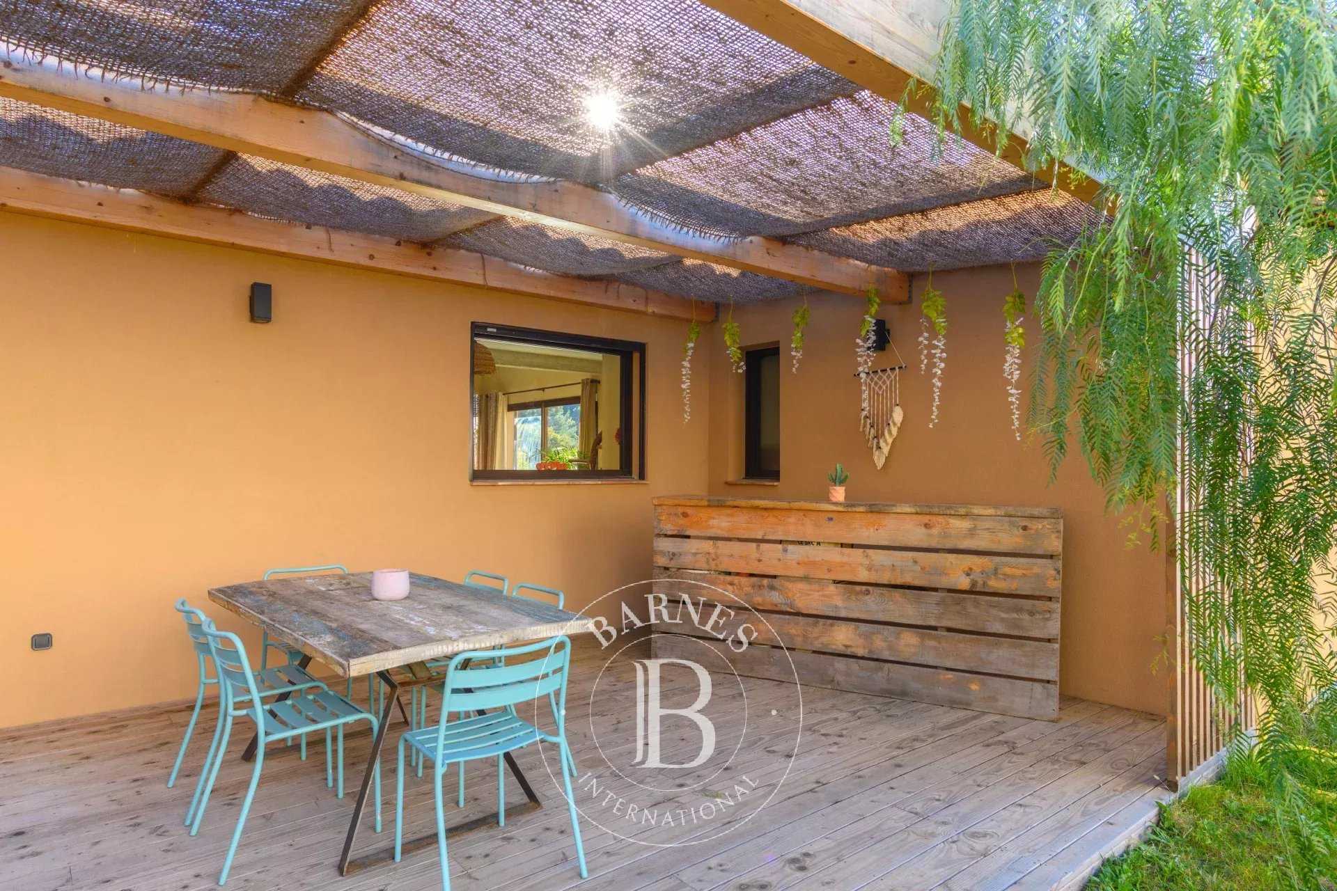 Villa Le Castellet  -  ref 86469517 (picture 3)