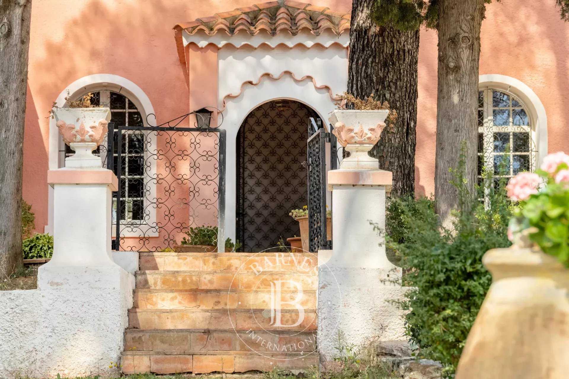 Property Toulon  -  ref 82406884 (picture 1)