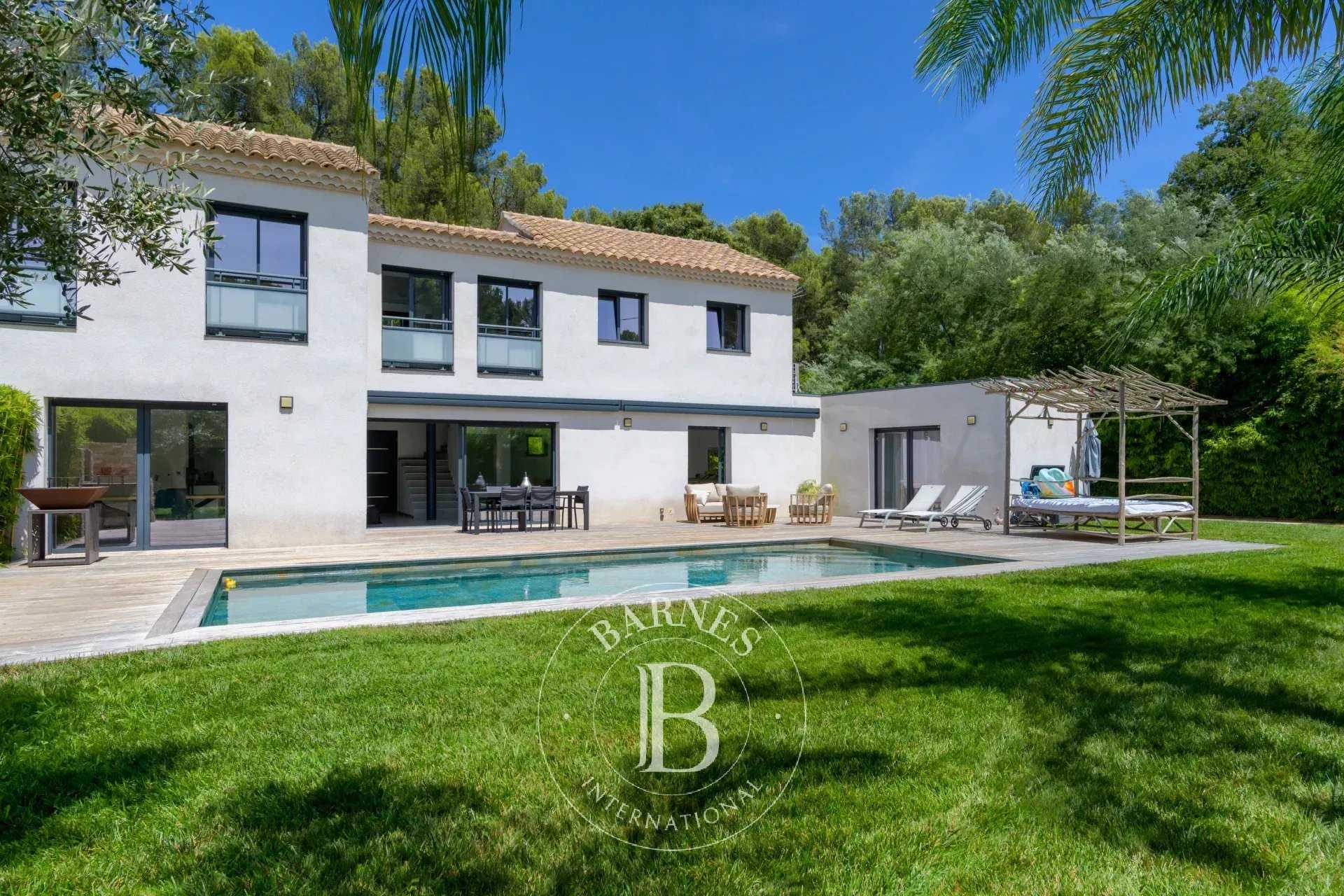 Villa Six-Fours-les-Plages  -  ref 86139546 (picture 1)