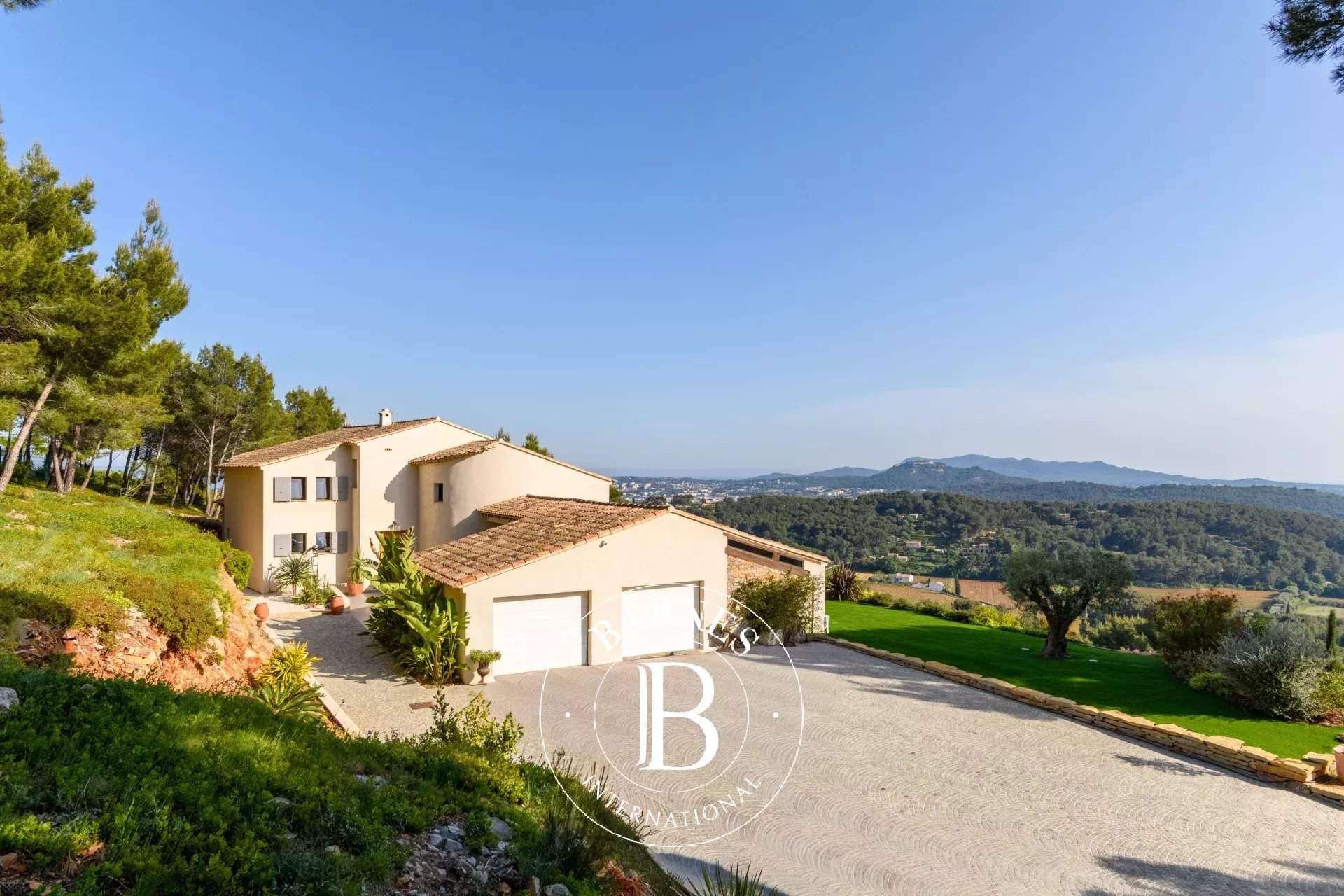 Ollioules  - Villa 7 Pi&egrave;ces 4 Chambres - picture 17