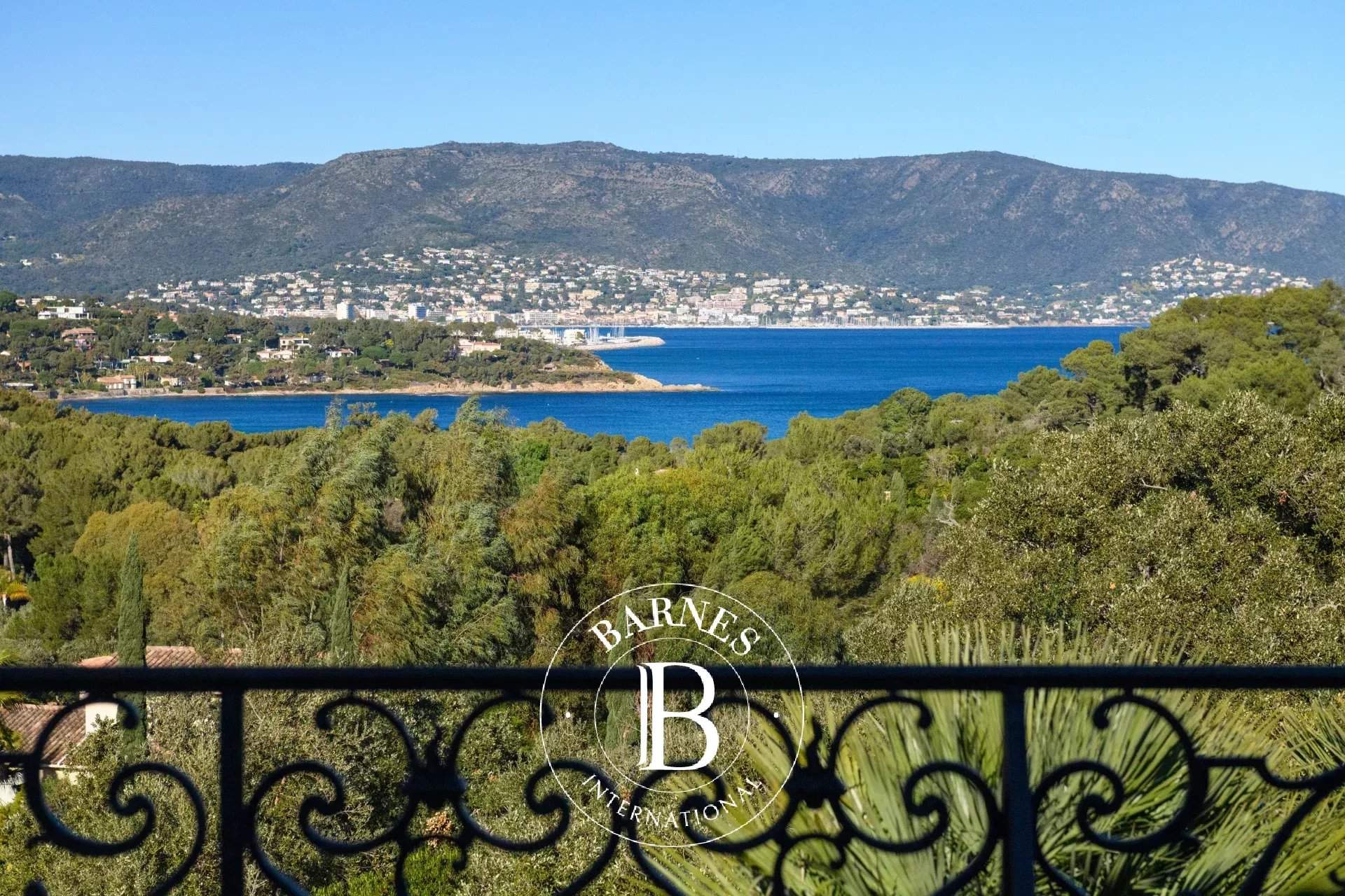 Bormes-les-Mimosas  - Property  - picture 13