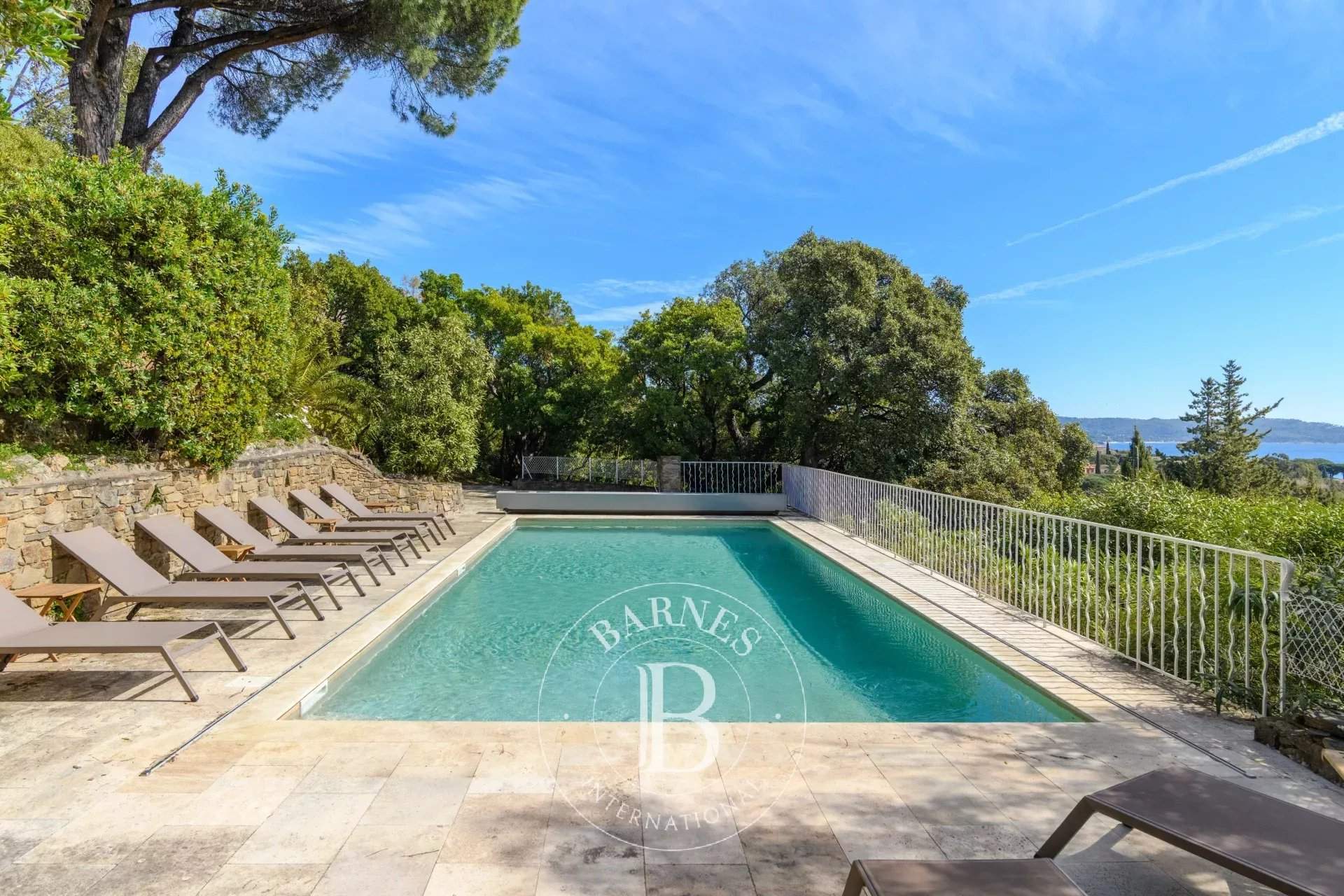 Cavalaire-sur-Mer  - Maison 6 Pi&egrave;ces 5 Chambres - picture 7