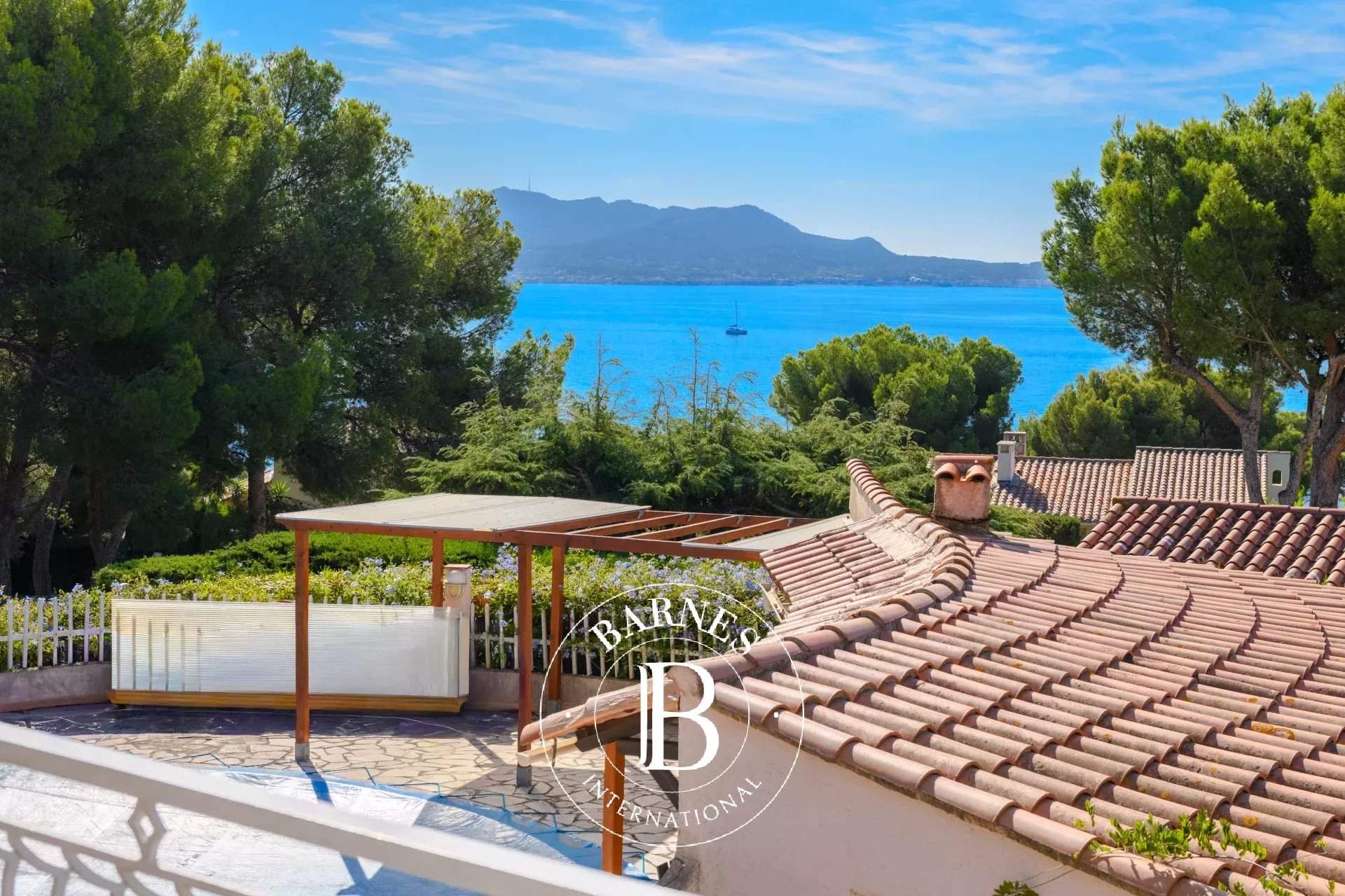 Sanary-sur-Mer  - Villa 12 Pi&egrave;ces 11 Chambres - picture 4