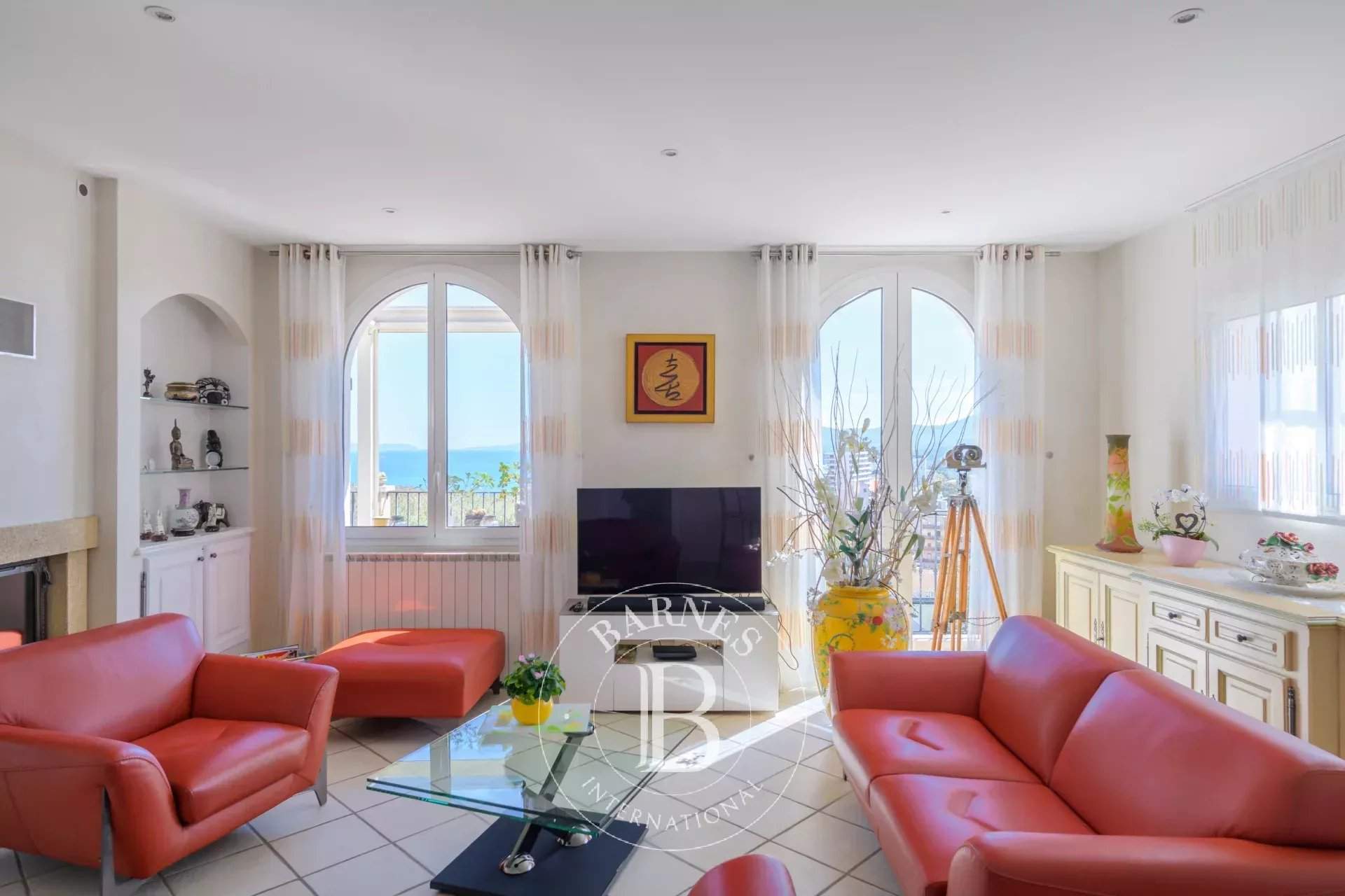 Le Lavandou  - Villa 9 Pièces 5 Chambres - picture 7