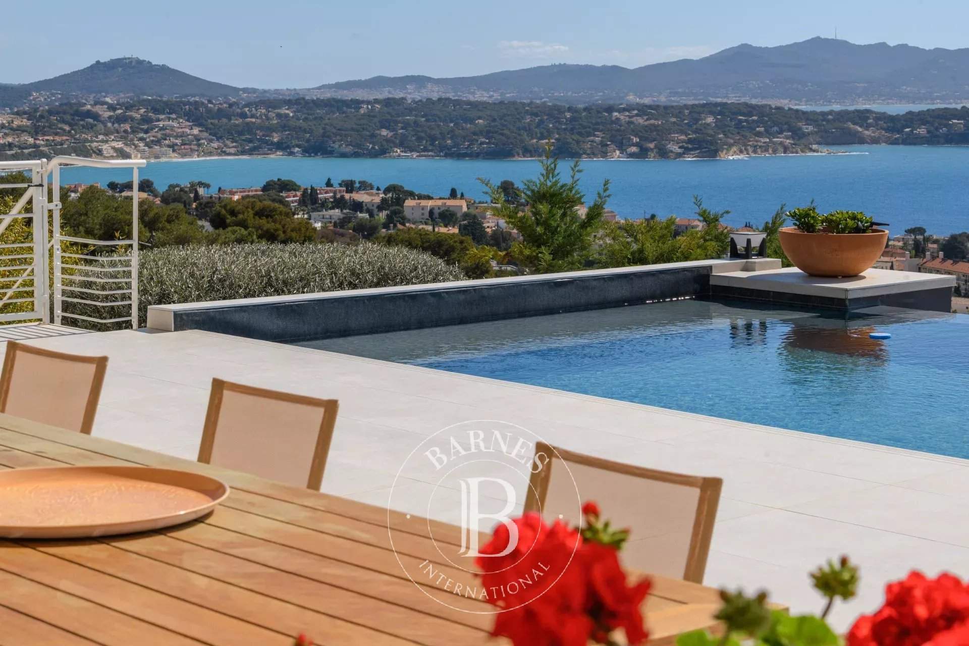 Bandol  - Villa 5 Pi&egrave;ces 4 Chambres - picture 4