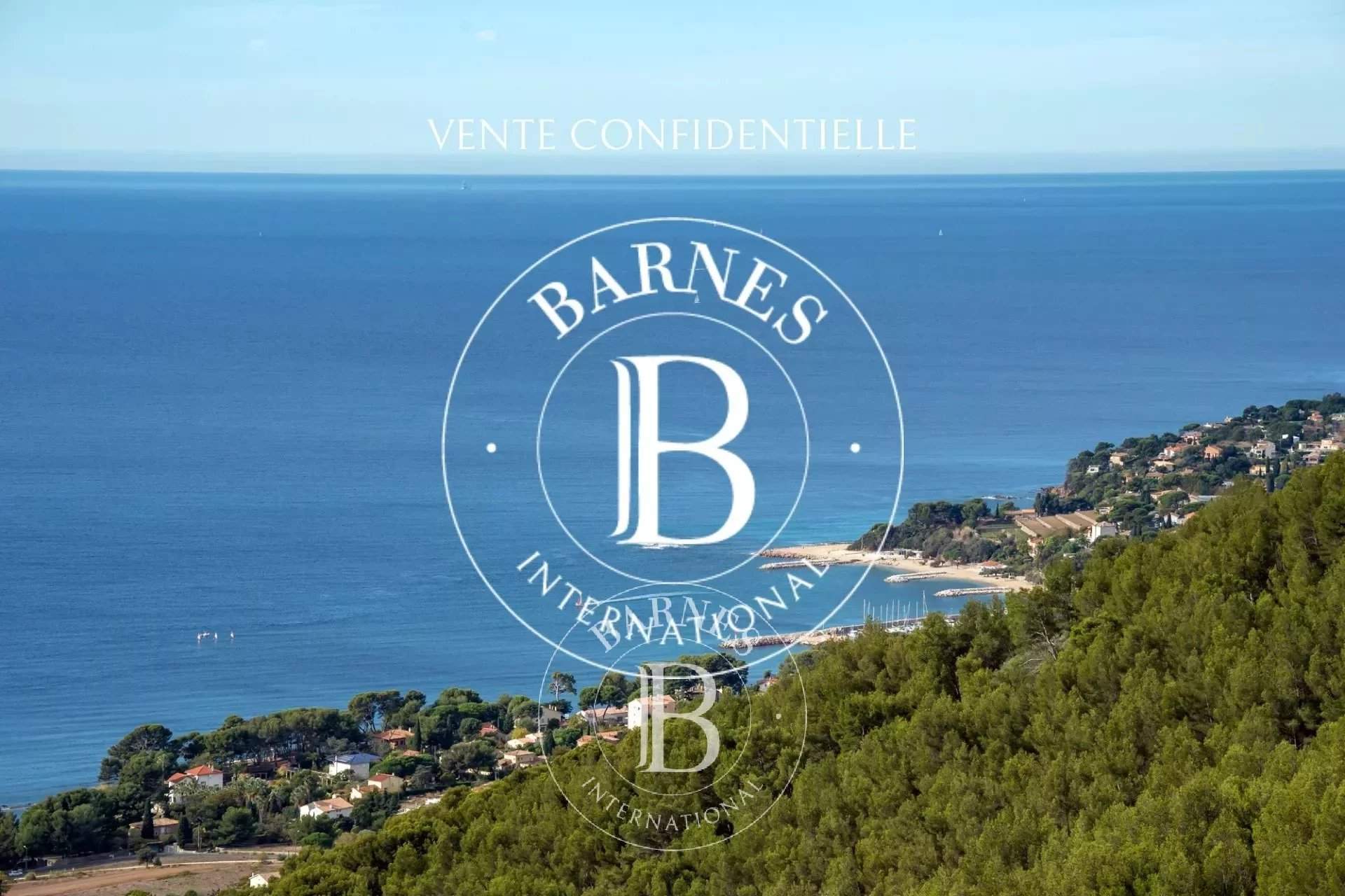 Vente Maison 200m² 6 Pièces à Hyères (83400) - Barnes