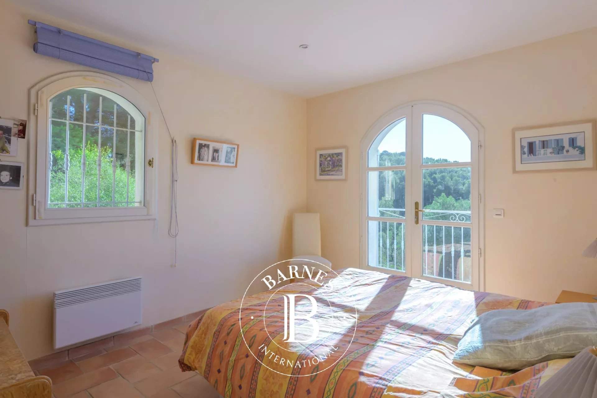 Sanary-sur-Mer  - Maison 6 Pi&egrave;ces 4 Chambres - picture 17