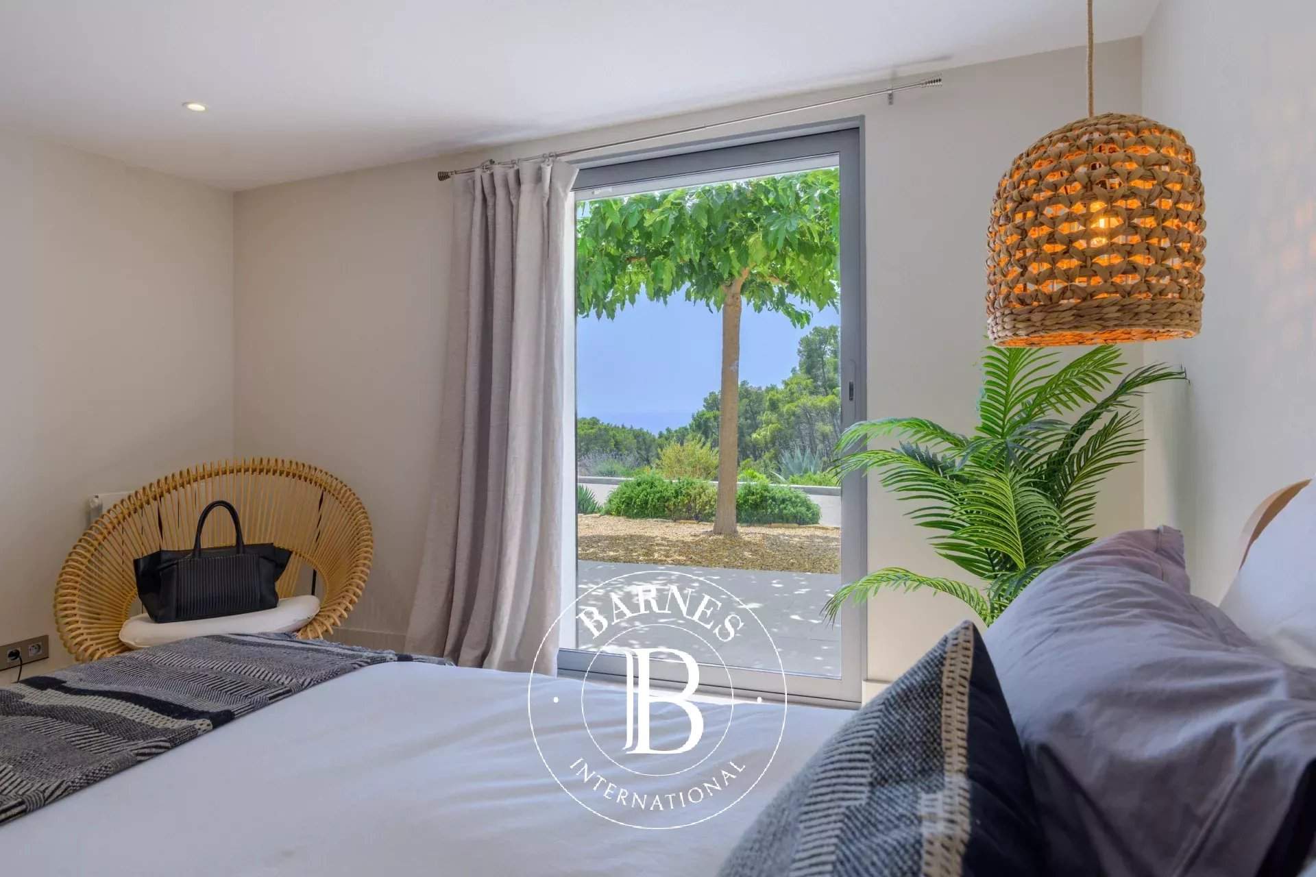 Saint-Cyr-sur-Mer  - Villa 4 Bedrooms - picture 15