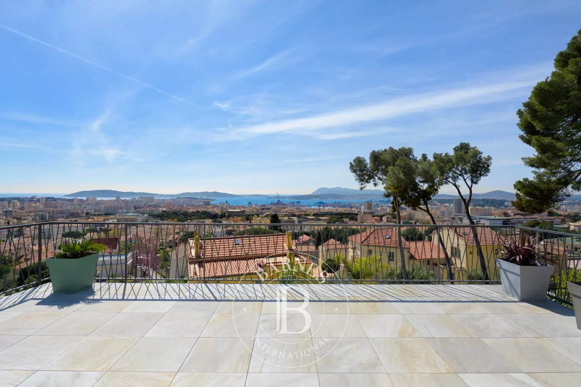 Toulon  - Villa 4 Bedrooms - picture 6
