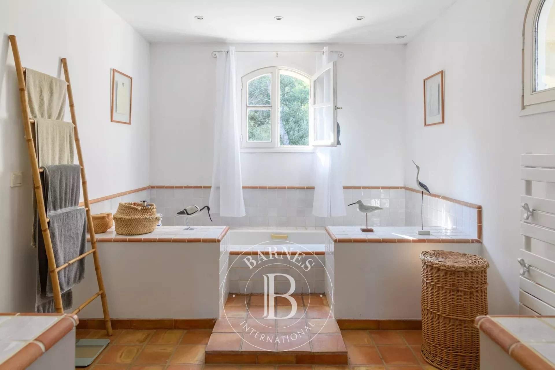 Bormes-les-Mimosas  - Property 6 Bedrooms - picture 6