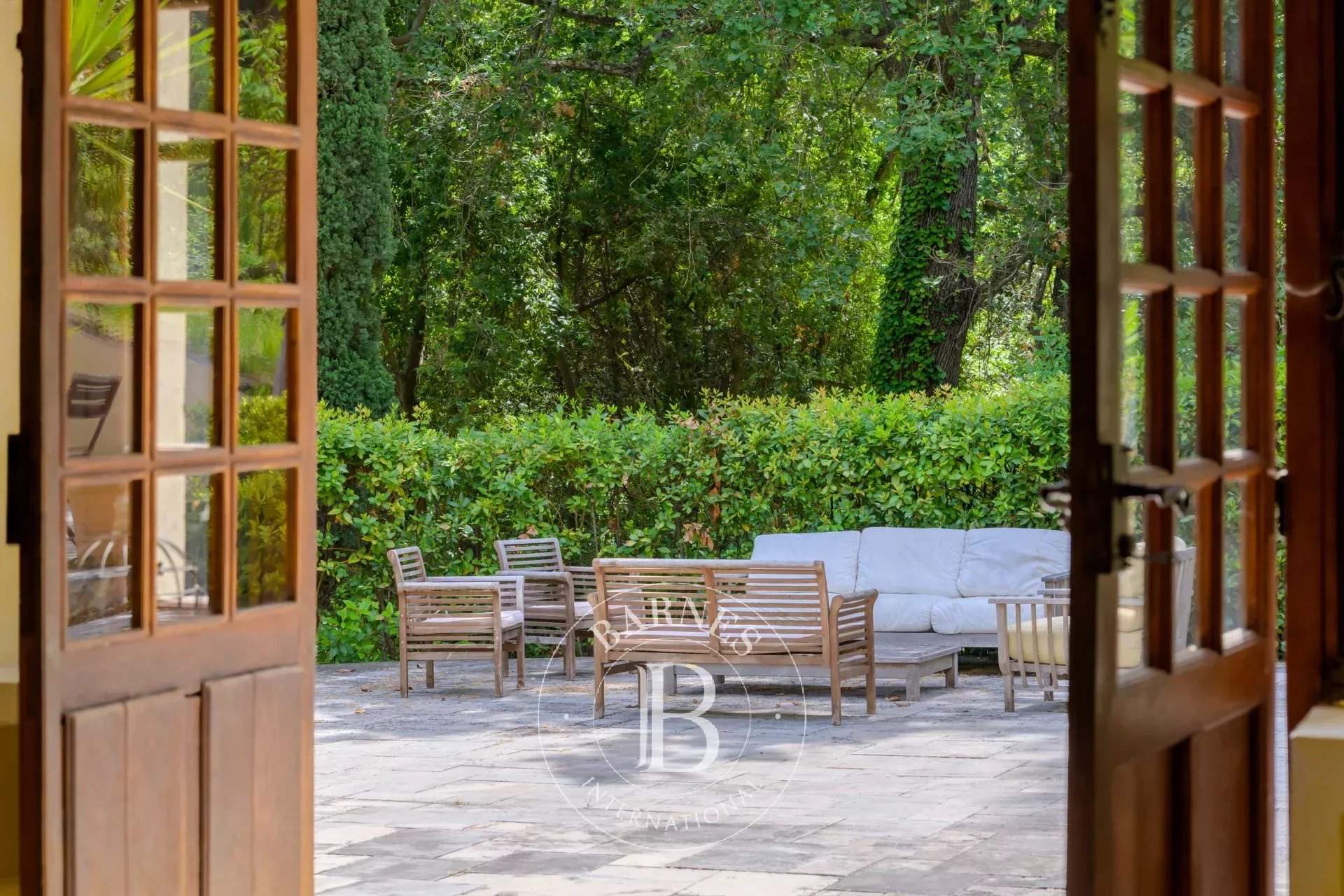 Le Castellet  - Property 5 Bedrooms - picture 12
