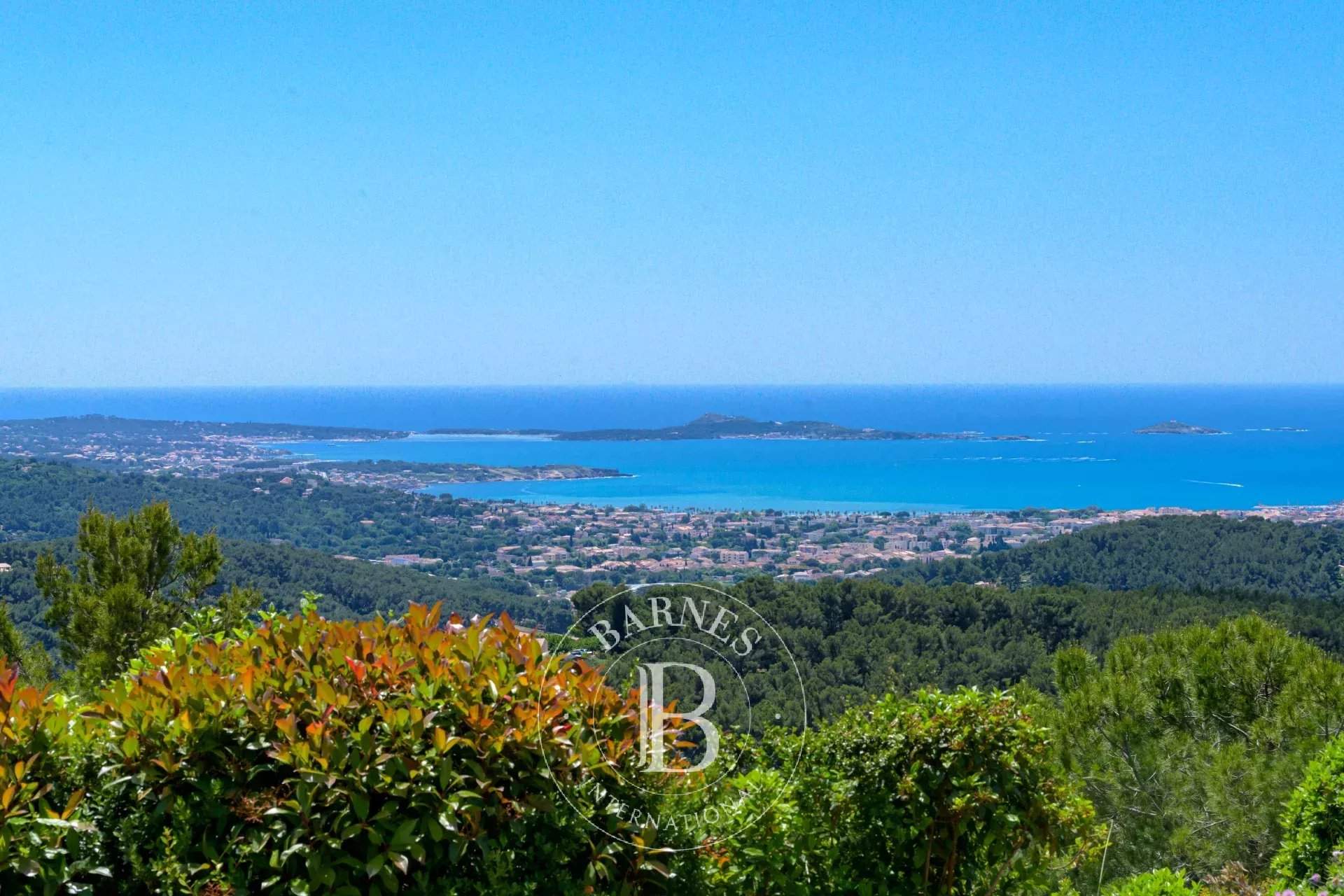 Ollioules  - Villa 4 Bedrooms - picture 1