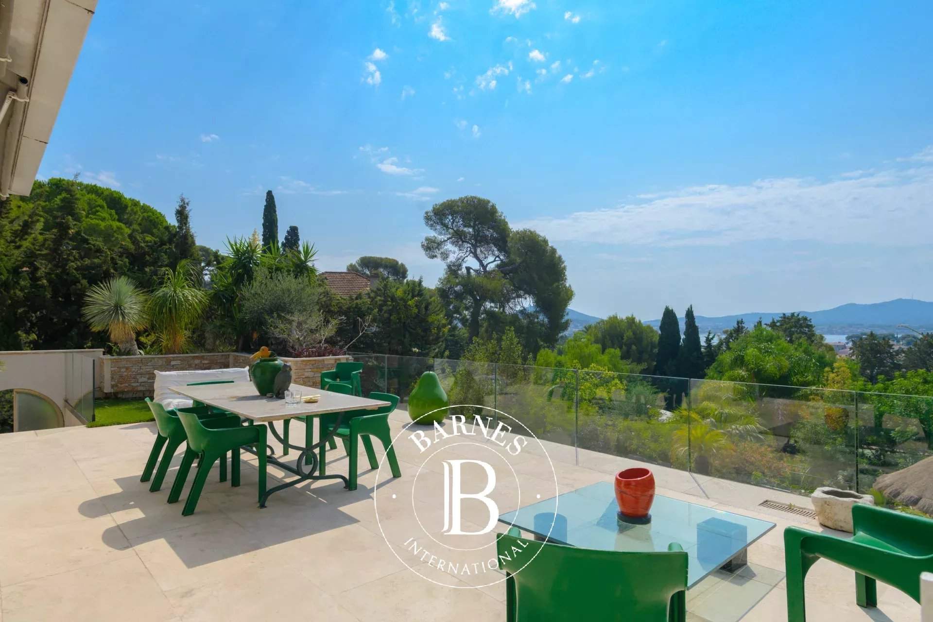 Sanary-sur-Mer  - House 4 Bedrooms - picture 10