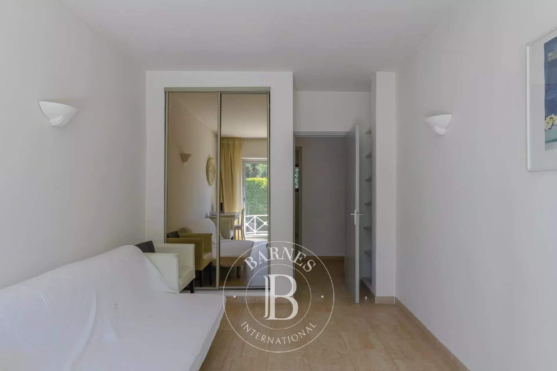 Six-Fours-les-Plages  - Villa 5 Pi&egrave;ces 3 Chambres - picture 10