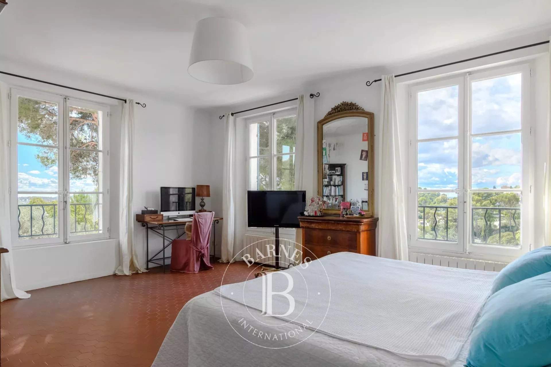 Ollioules  - Maison 10 Pi&egrave;ces 5 Chambres - picture 15