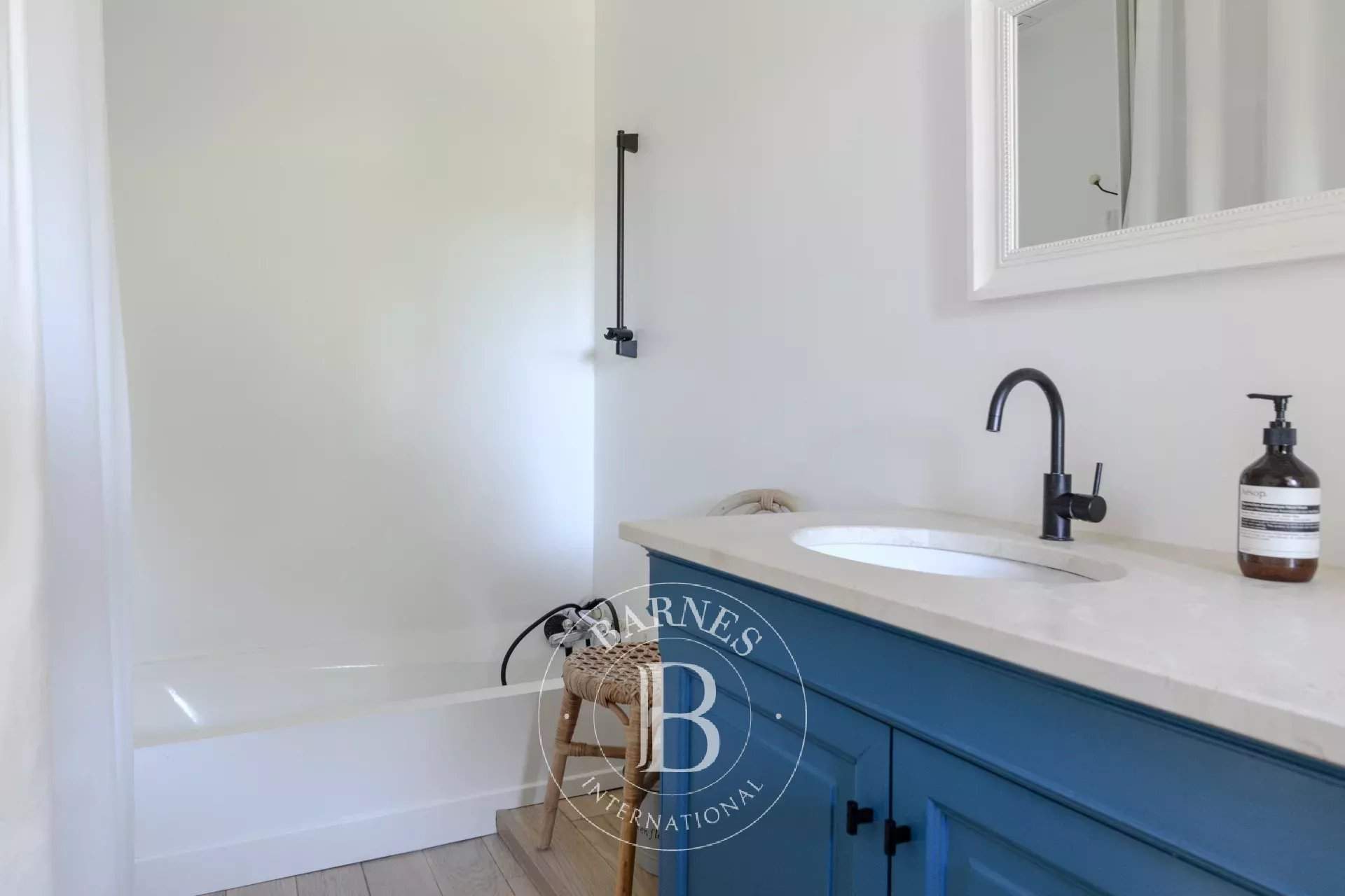 Saint-Cyr-sur-Mer  - House 5 Bedrooms - picture 18