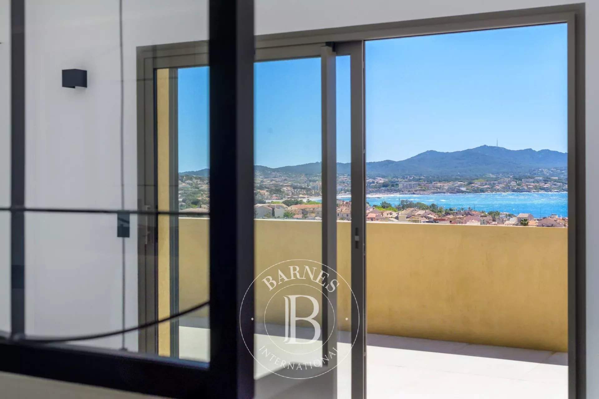 Sanary-sur-Mer  - Apartment 3 Bedrooms - picture 18