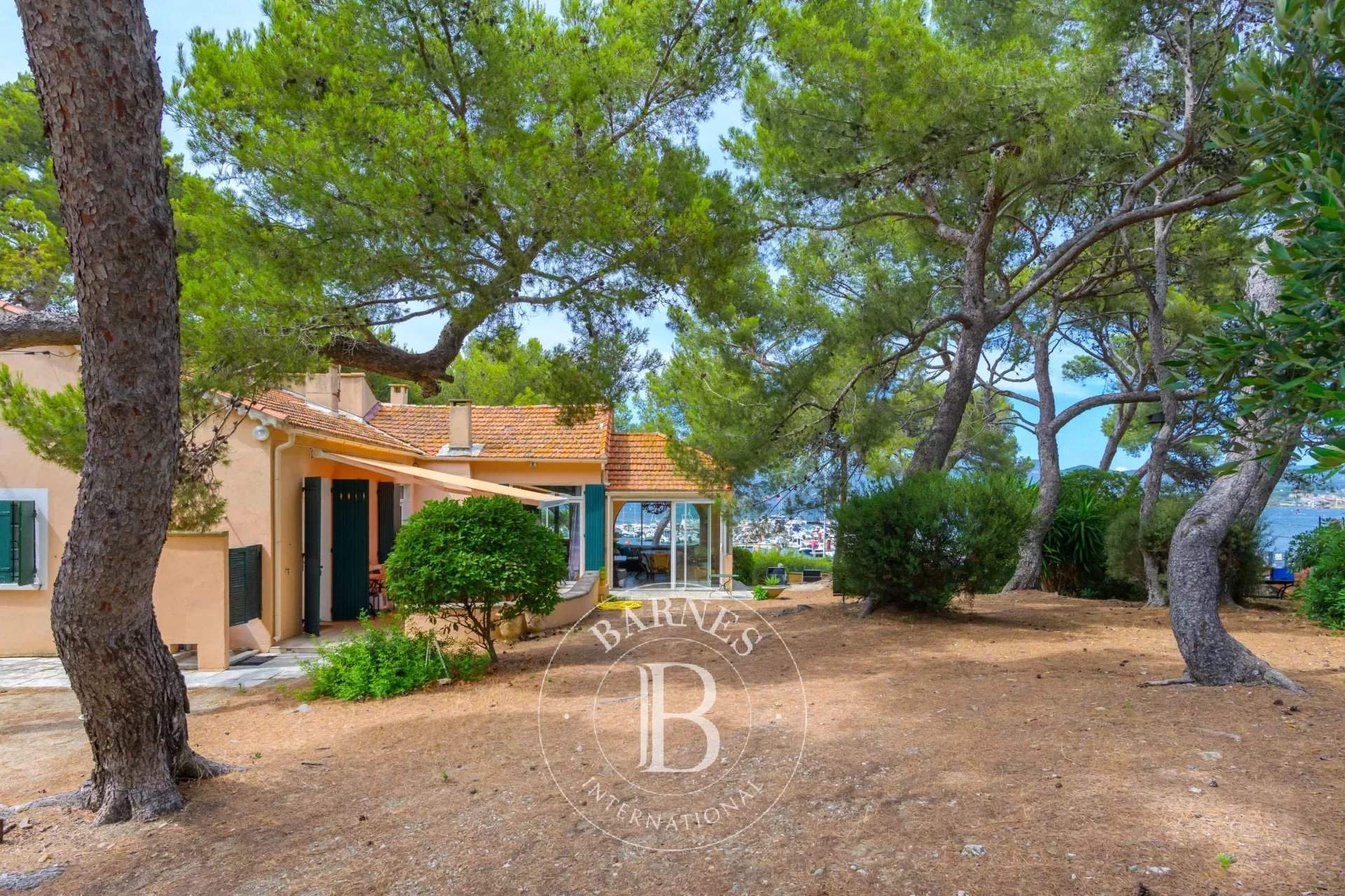Six-Fours-les-Plages  - Villa 7 Bedrooms - picture 2