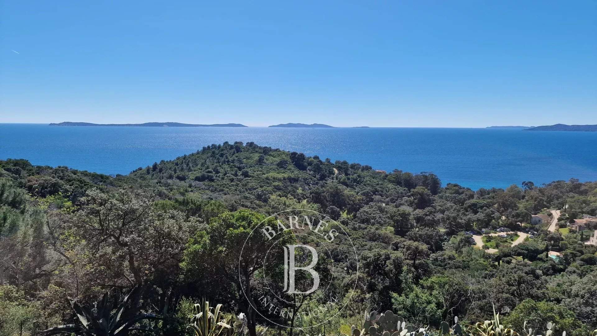 Rayol-Canadel-sur-Mer  - Terrain constructible  - picture 1
