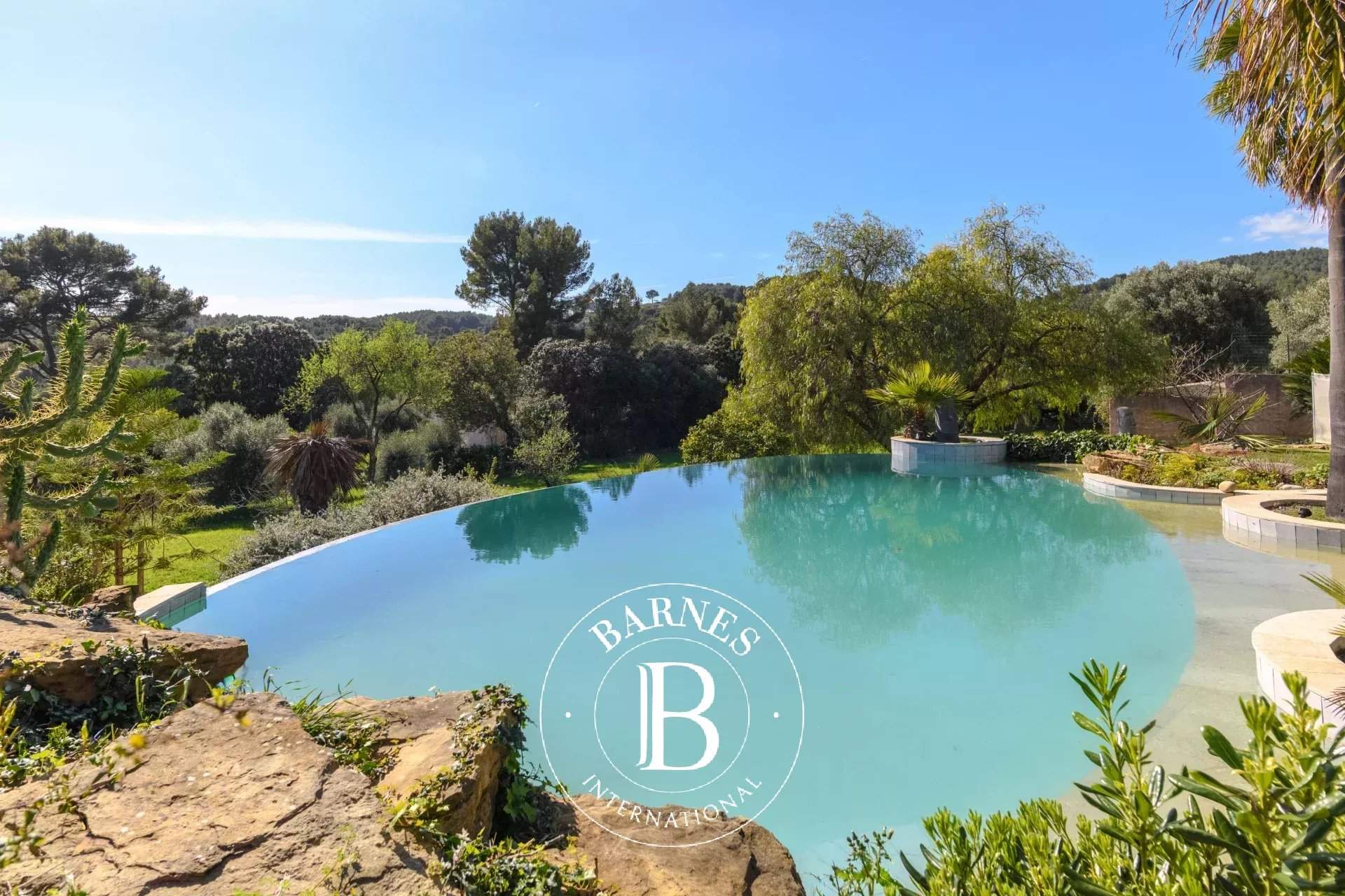 Sanary-sur-Mer  - Villa 7 Pi&egrave;ces 4 Chambres - picture 17