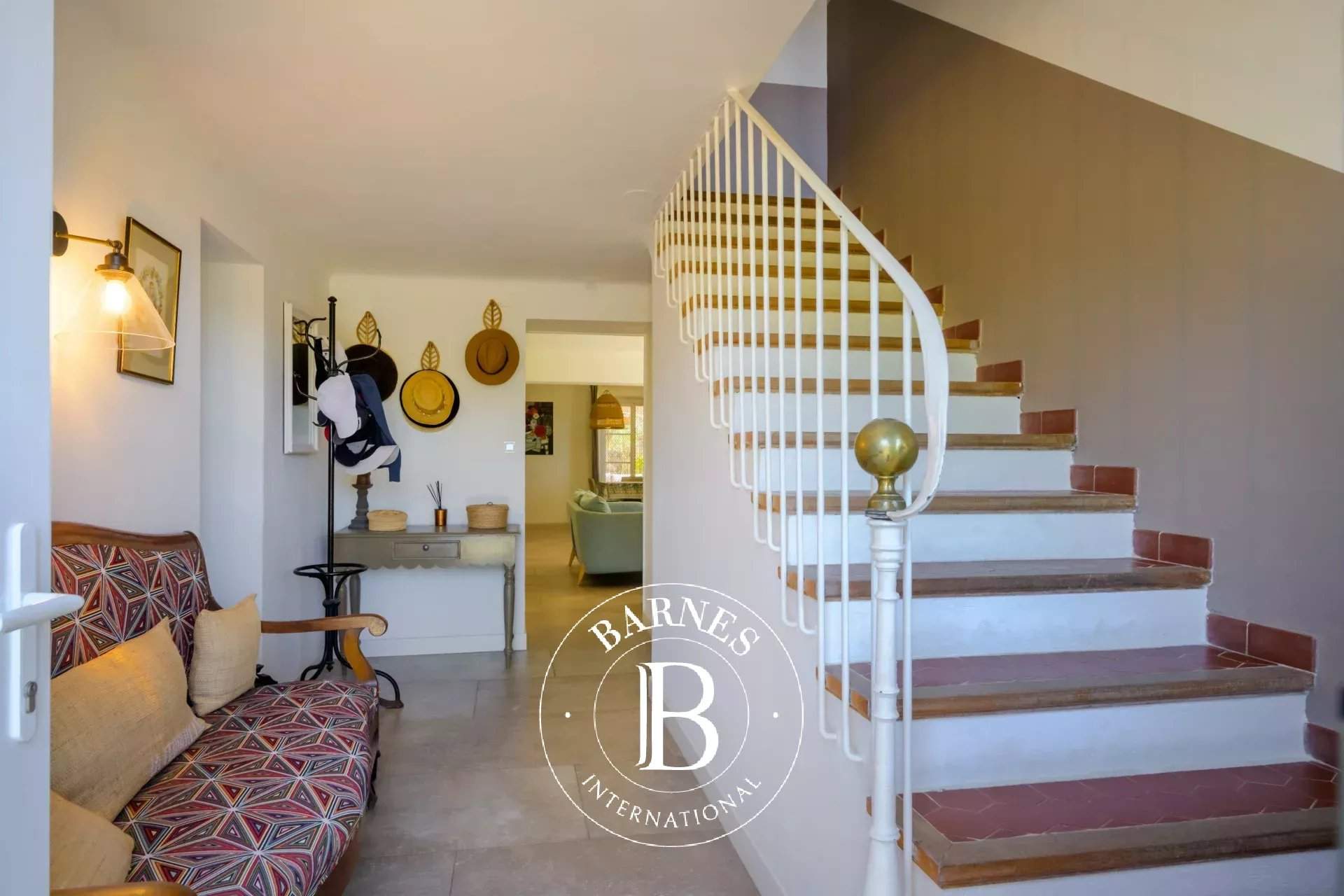 Sanary-sur-Mer  - Maison 8 Pi&egrave;ces 6 Chambres - picture 18