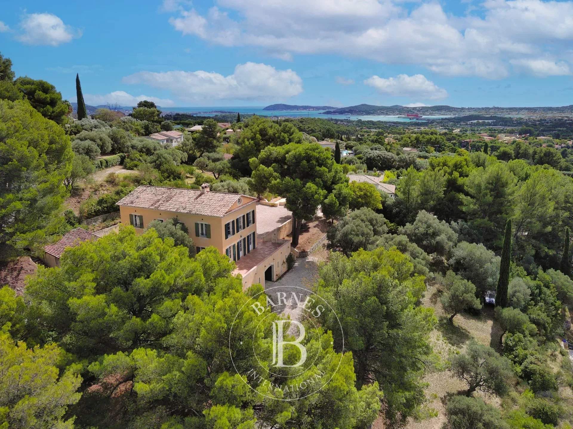 Ollioules  - Maison 10 Pi&egrave;ces 5 Chambres - picture 3