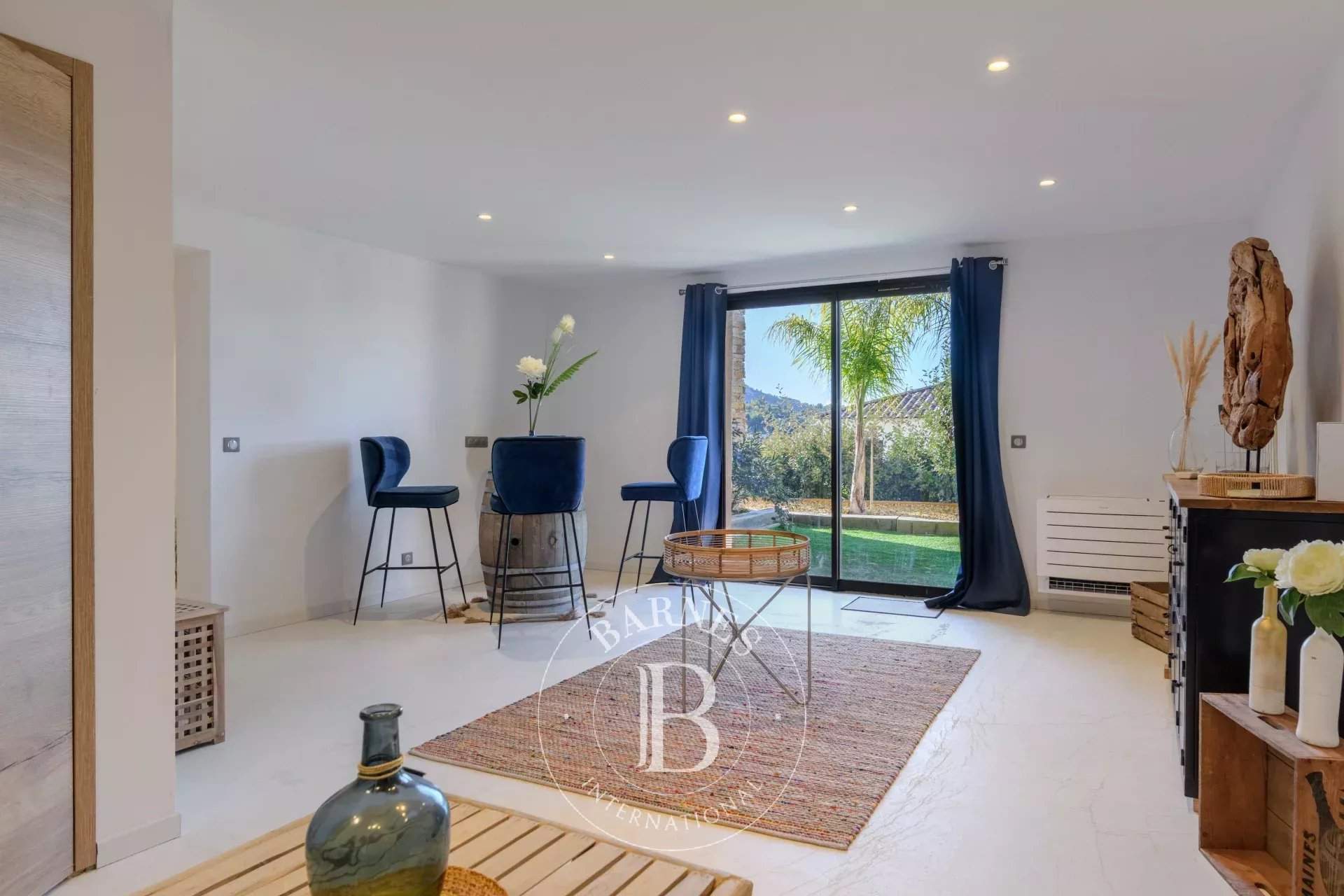 Le Castellet  - Villa 6 Pièces 3 Chambres - picture 9