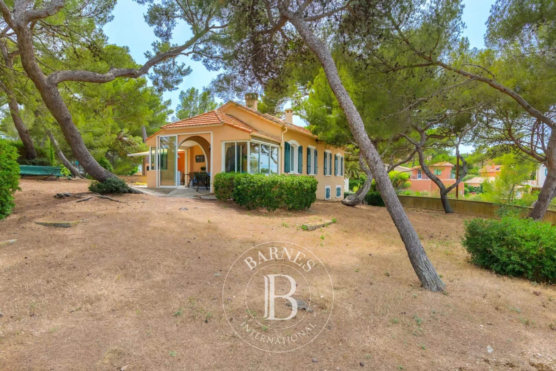 Six-Fours-les-Plages  - Villa 7 Bedrooms - picture 16