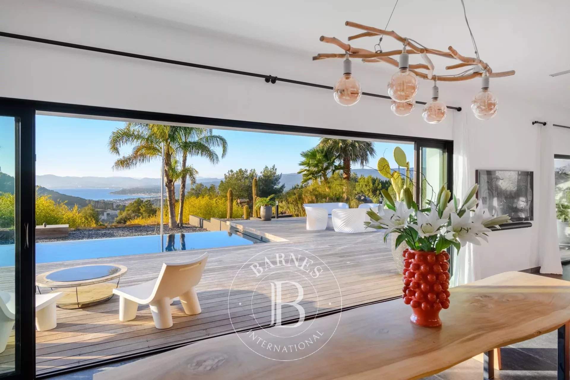 Saint-Cyr-sur-Mer  - Villa 4 Bedrooms - picture 4