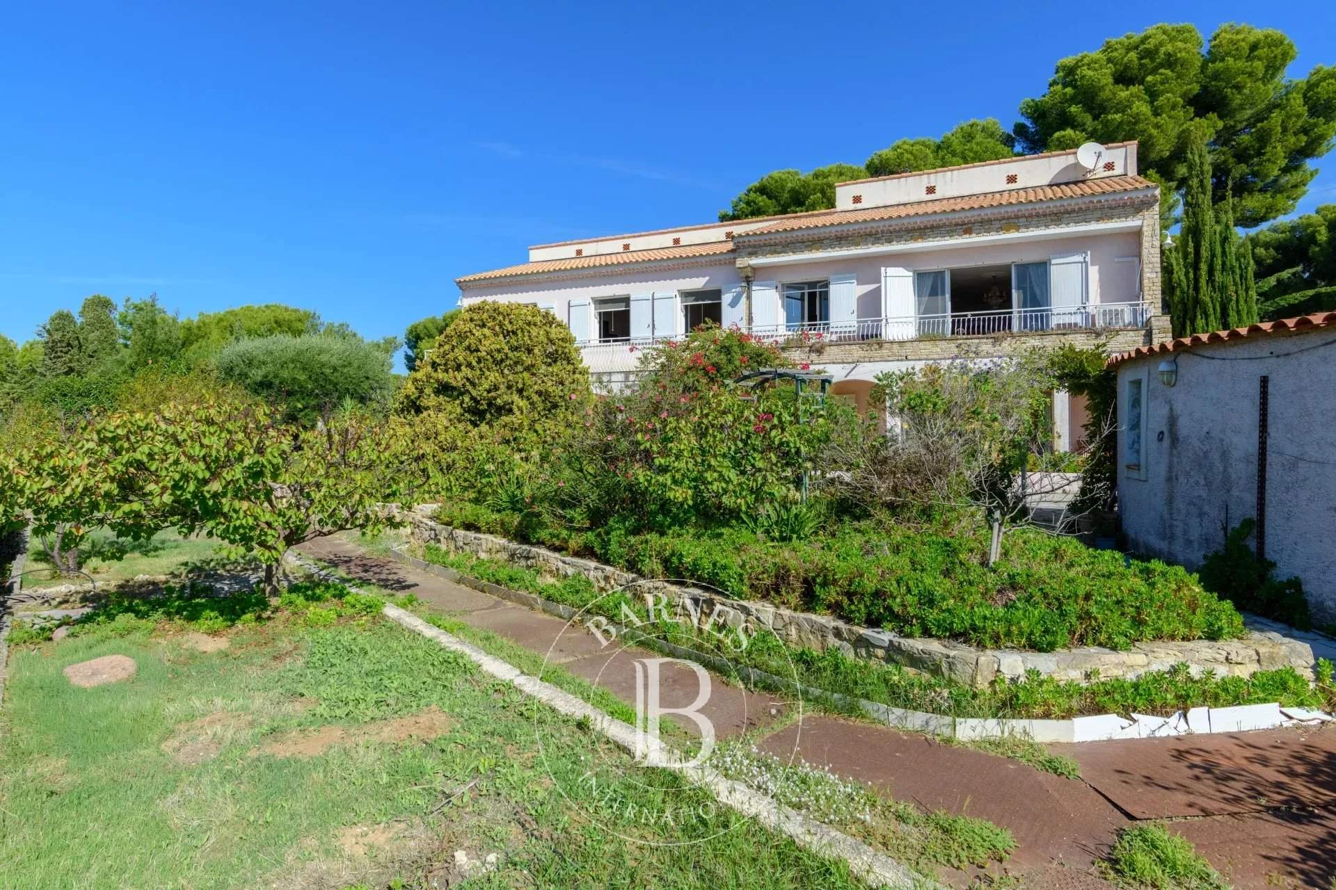 Sanary-sur-Mer  - Villa 12 Pièces 11 Chambres - picture 3