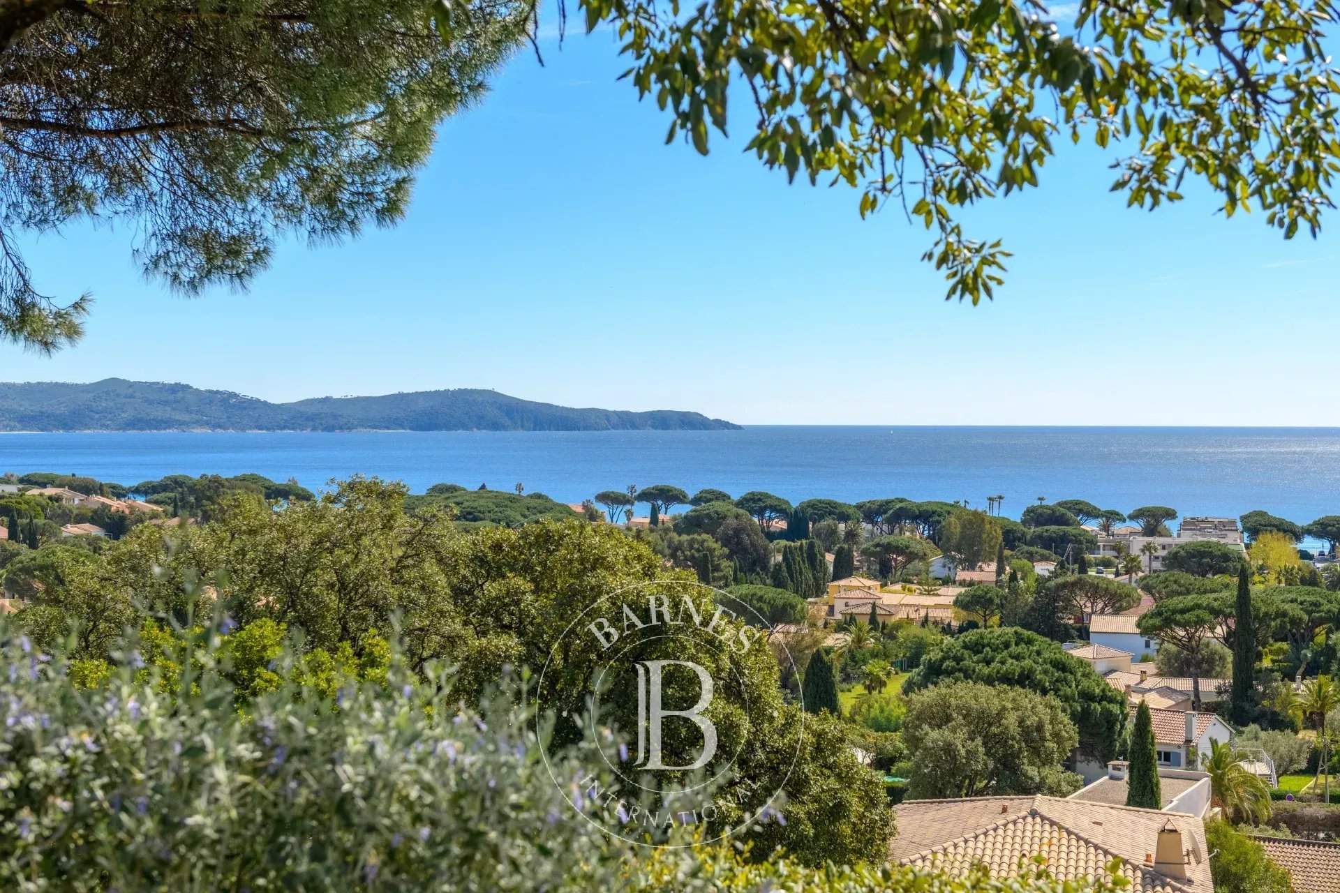 Cavalaire-sur-Mer  - Maison 6 Pi&egrave;ces 5 Chambres - picture 10