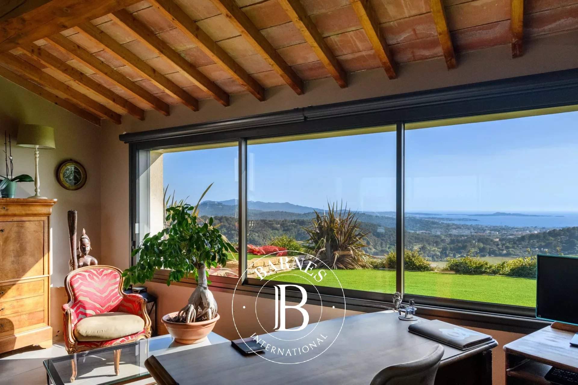 Ollioules  - Villa 7 Pi&egrave;ces 4 Chambres - picture 15