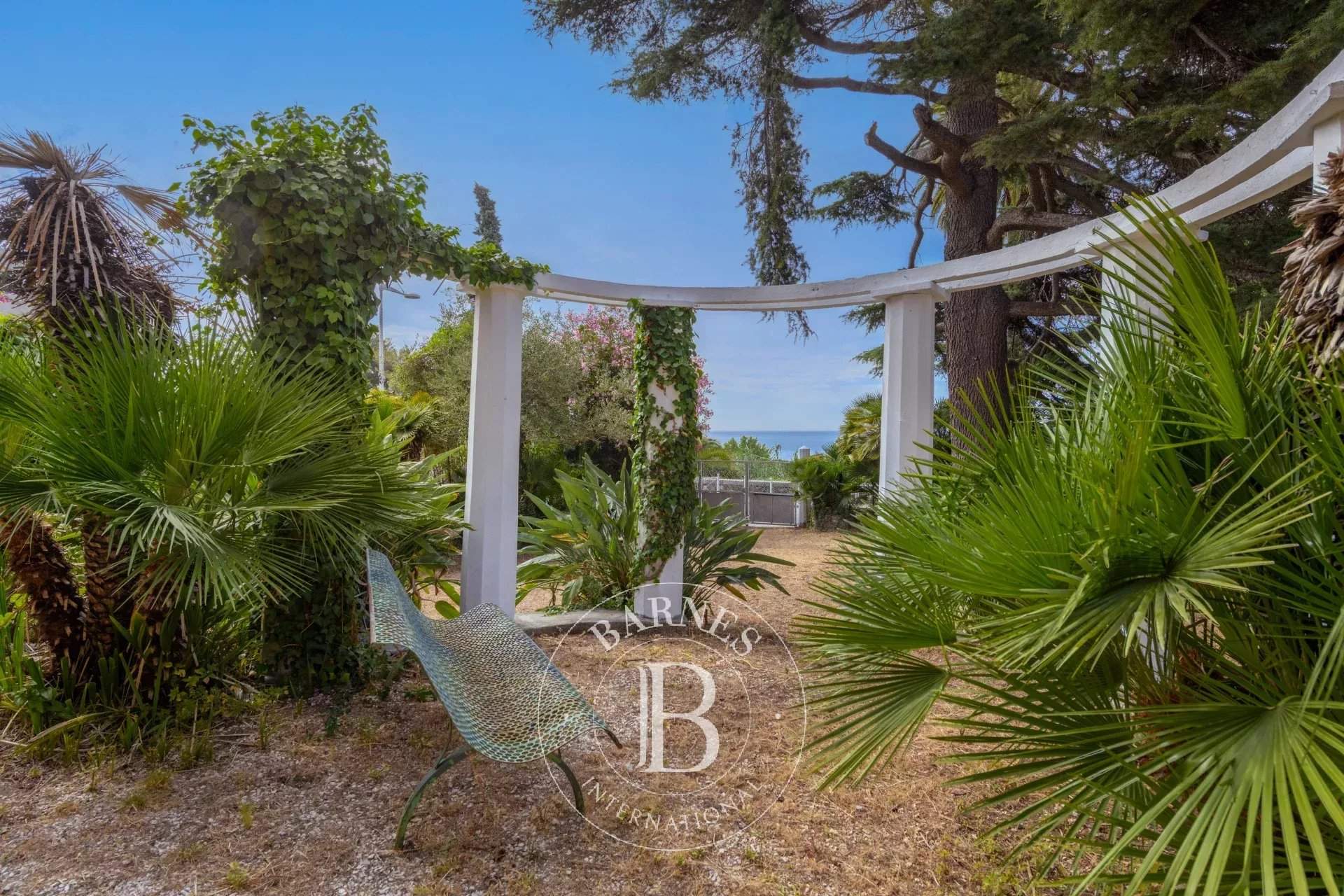 Toulon  - Maison 15 Pièces 11 Chambres - picture 14